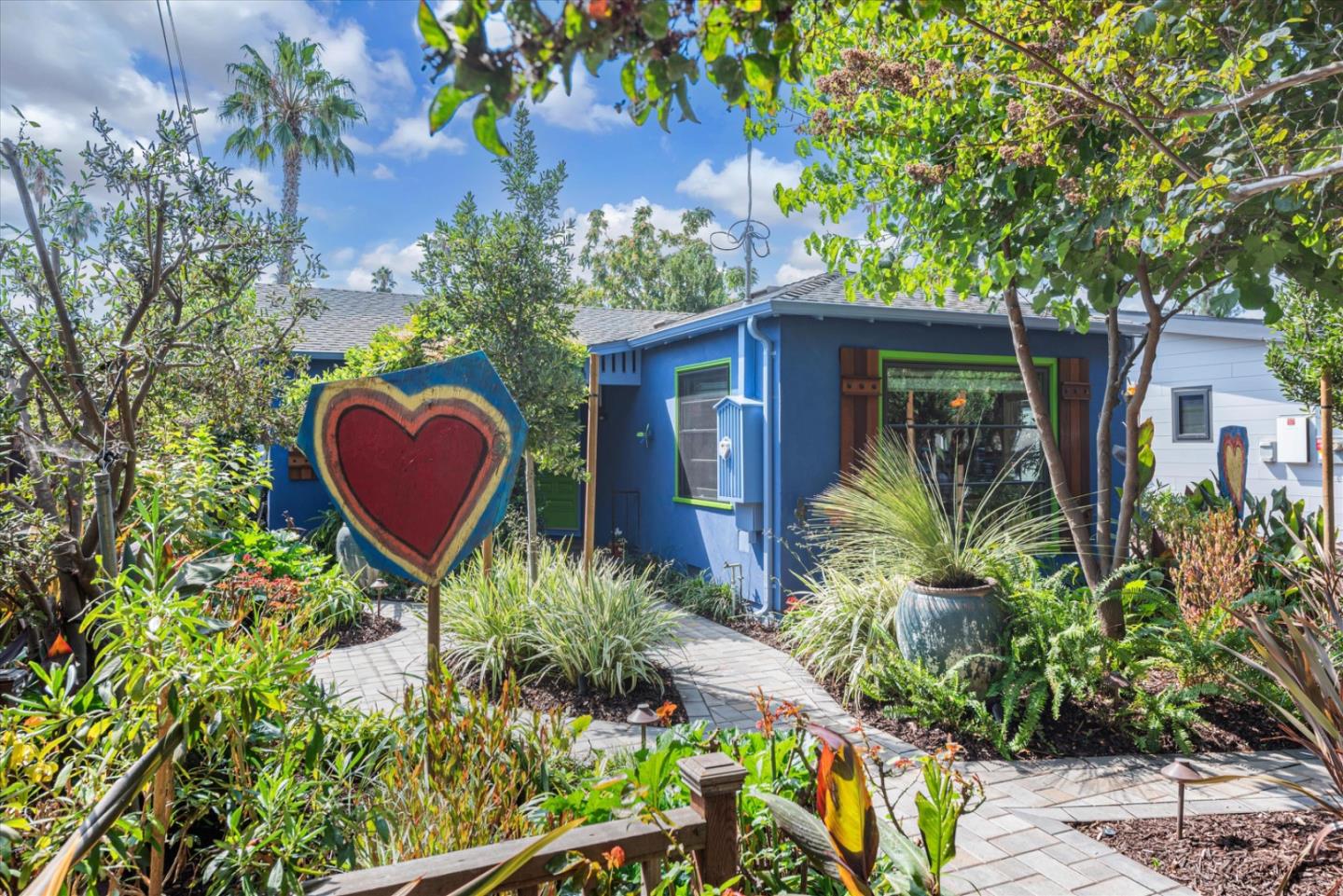 Neighborhood Neighborhood-82