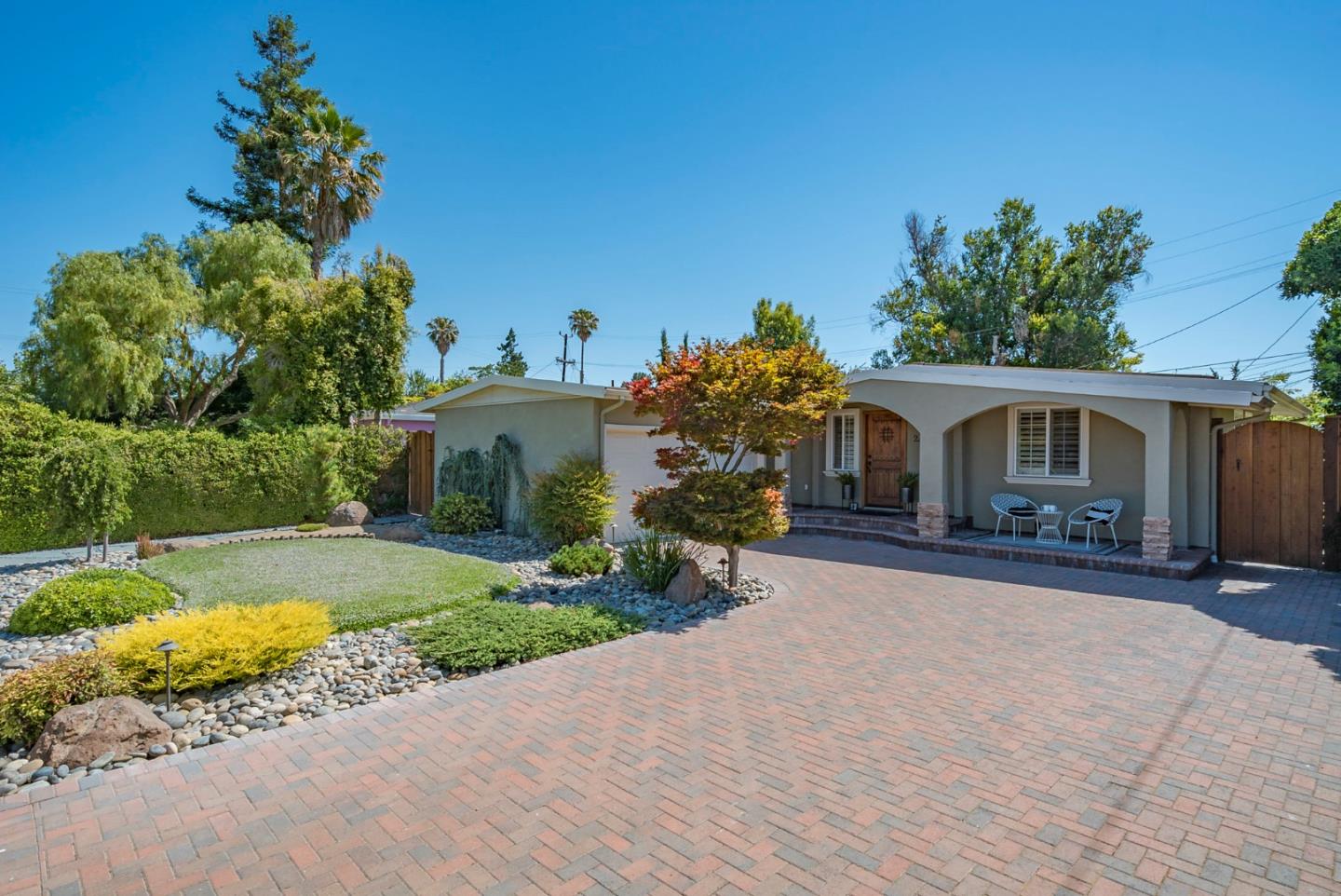 Neighborhood Neighborhood-33