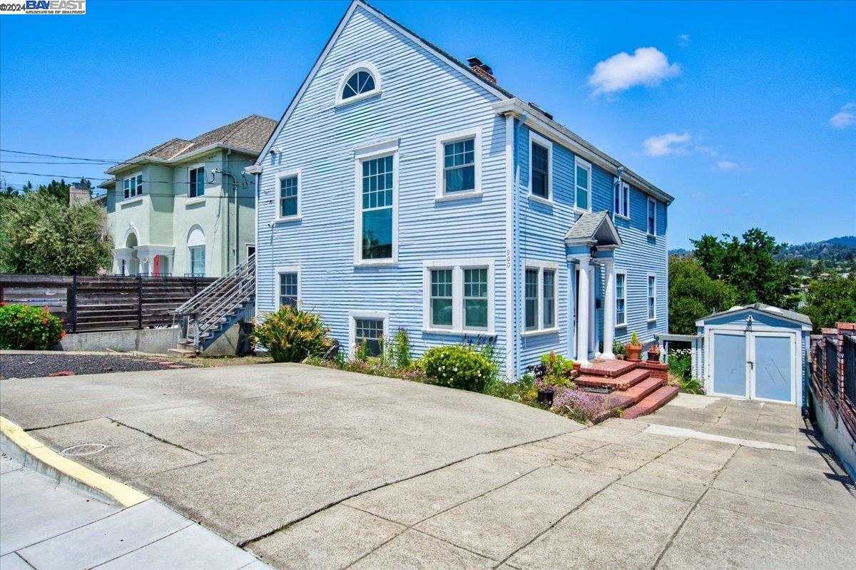 Neighborhood Neighborhood-15