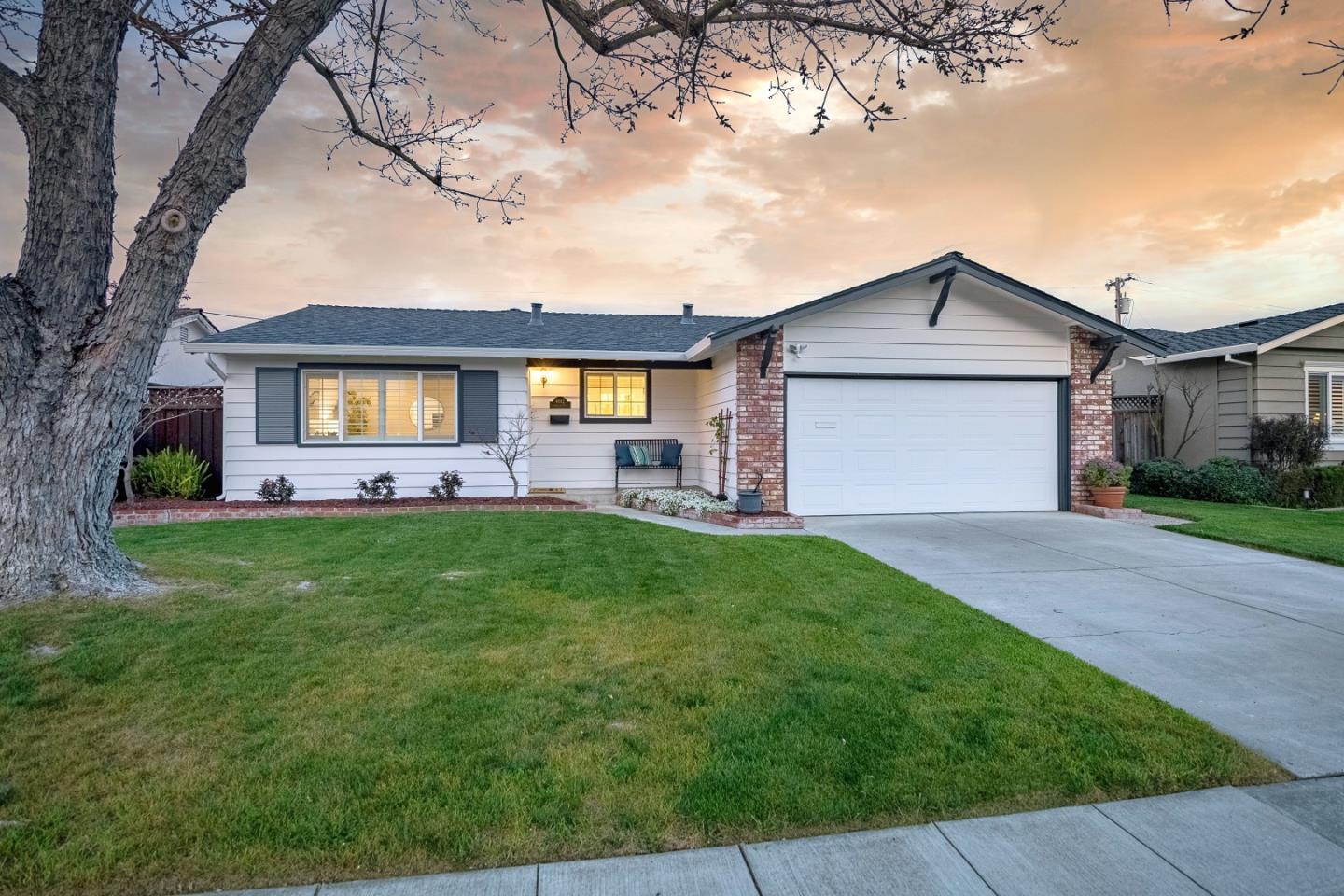 Neighborhood Neighborhood-1