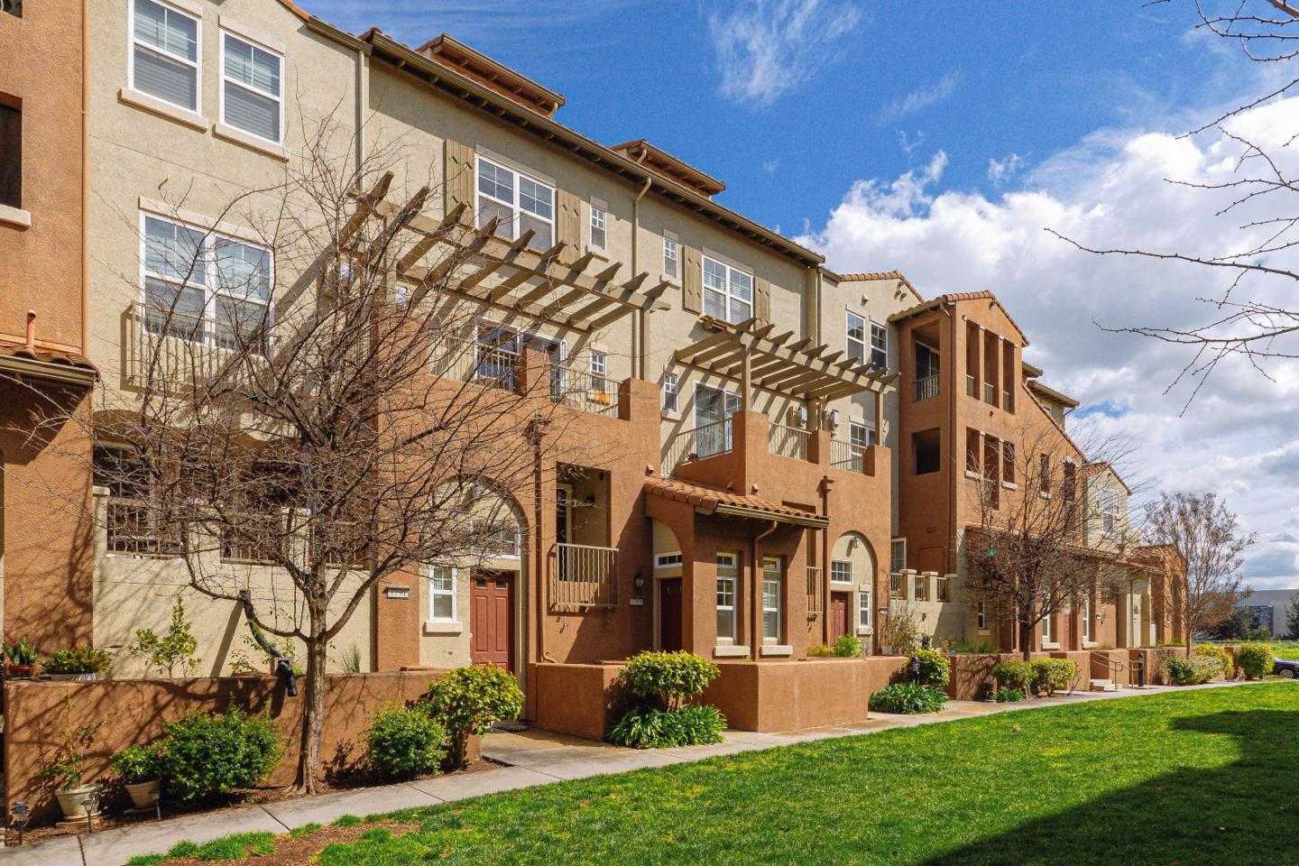 Neighborhood Neighborhood-88