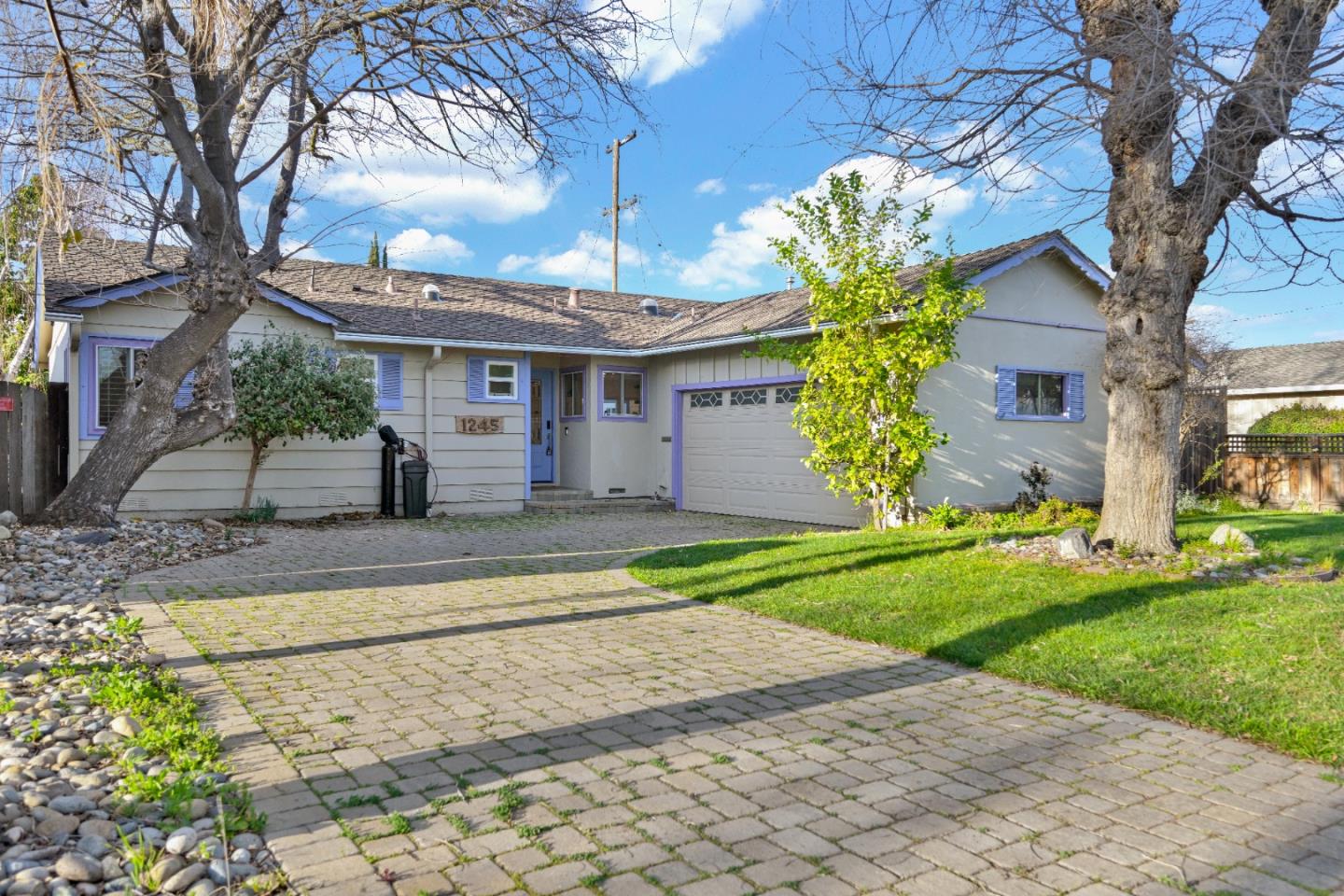 Neighborhood Neighborhood-33