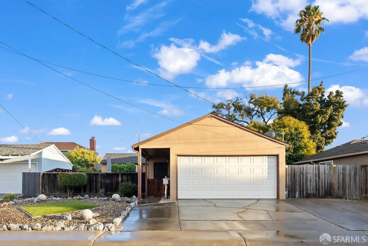 Neighborhood Neighborhood-29