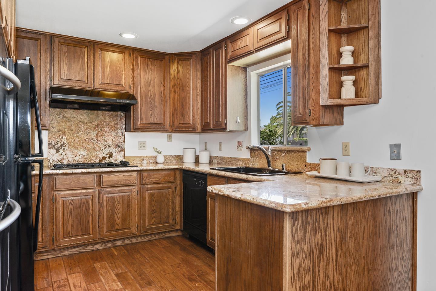 Neighborhood Neighborhood-69