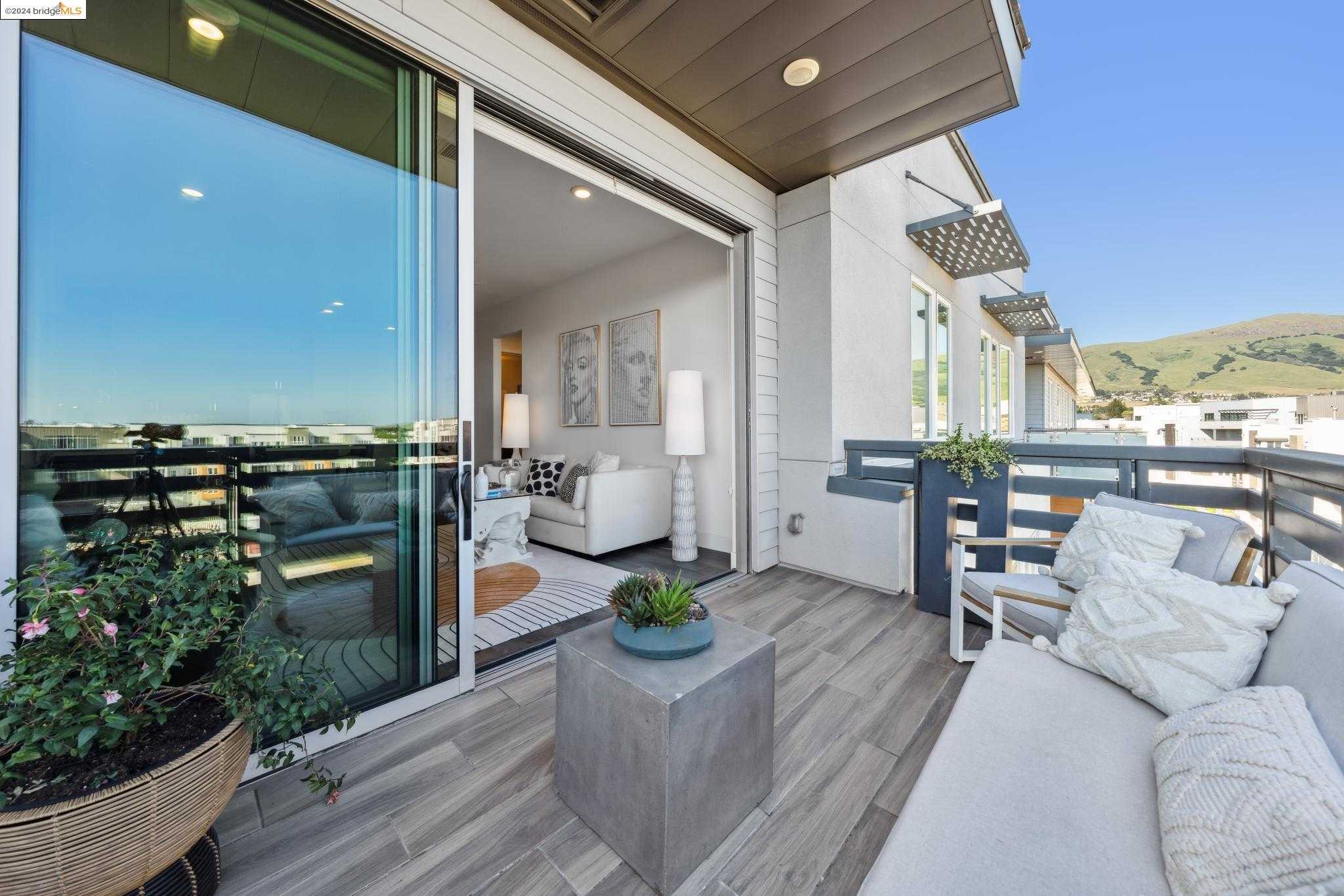 Neighborhood Neighborhood-5