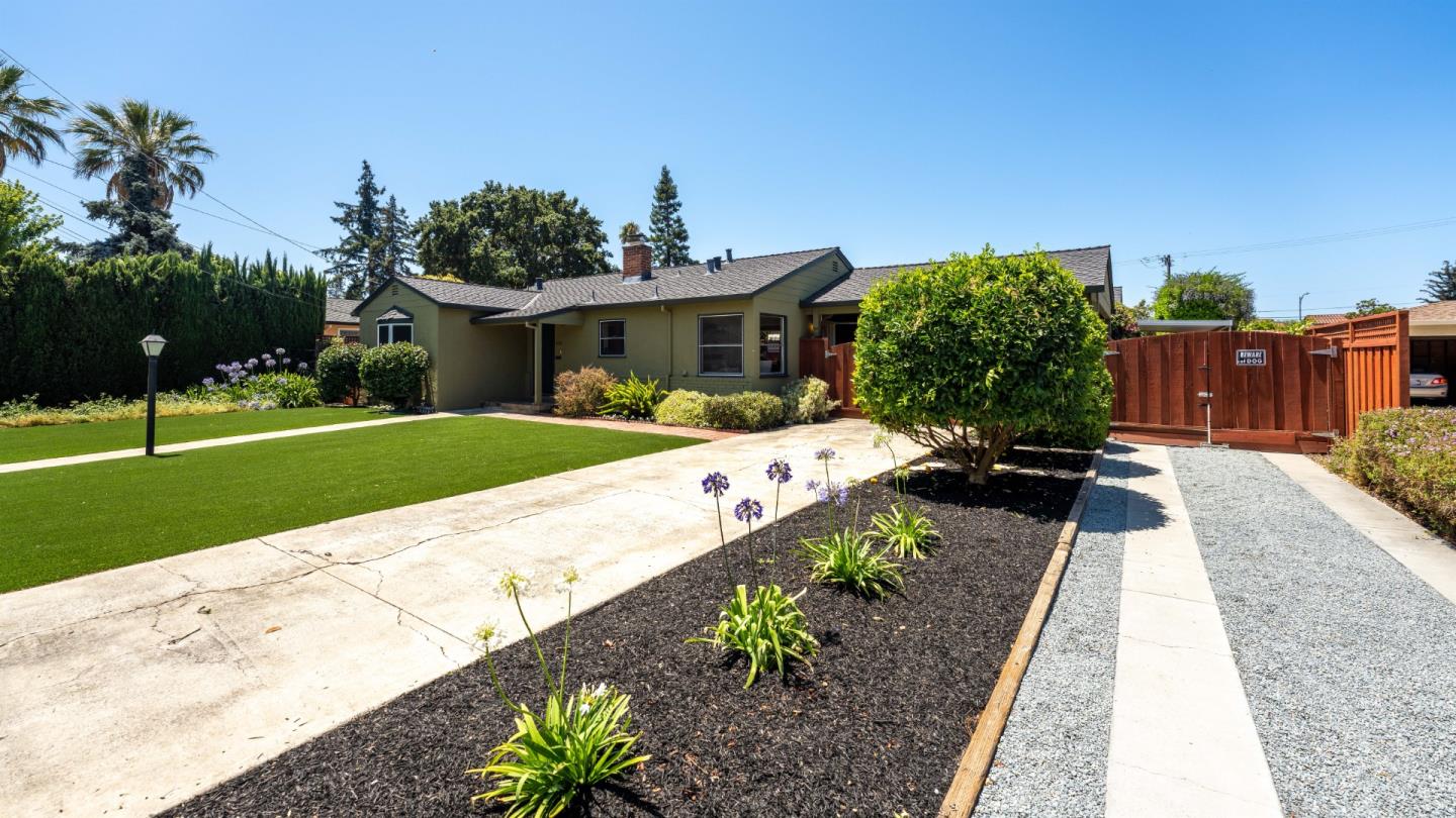 Neighborhood Neighborhood-42