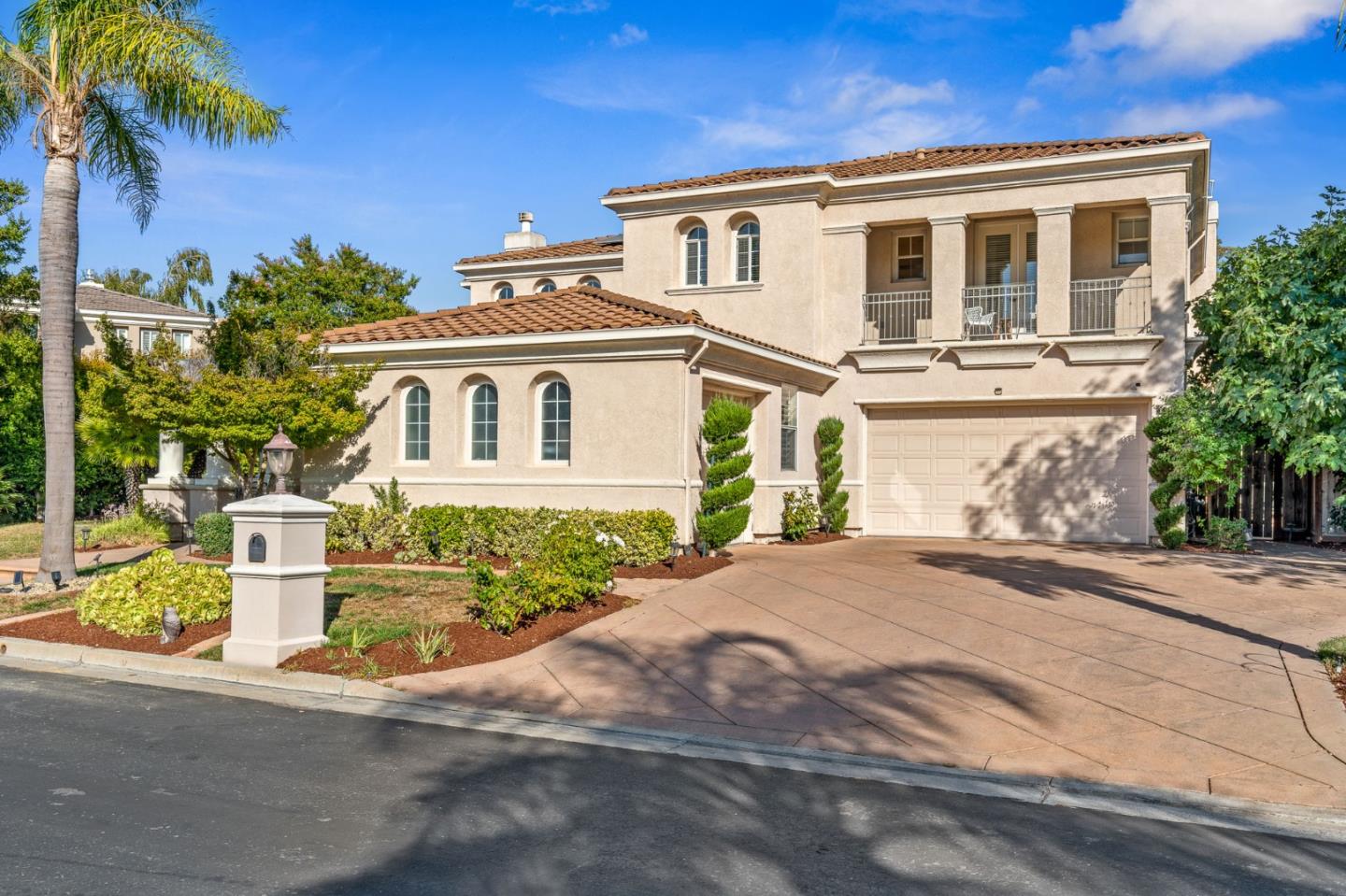 Neighborhood Neighborhood-6