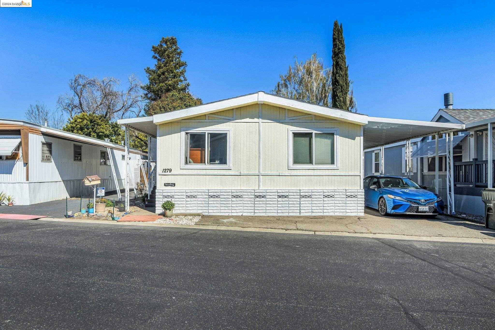 Neighborhood Neighborhood-23