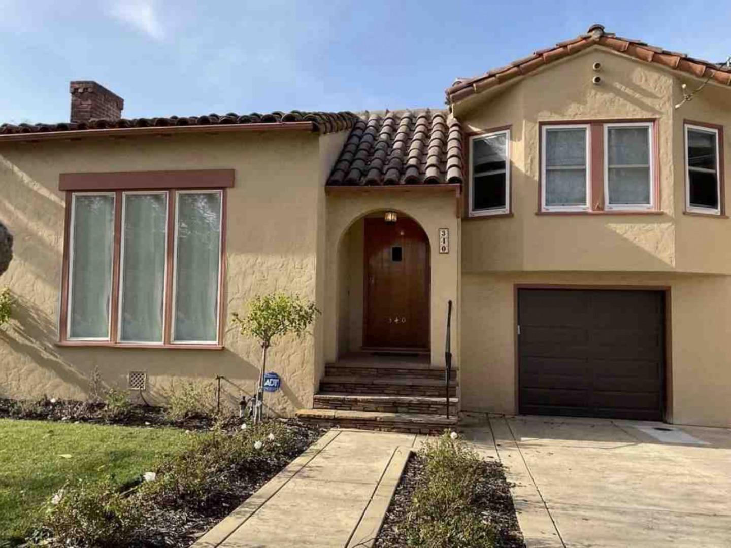 Neighborhood Neighborhood-84