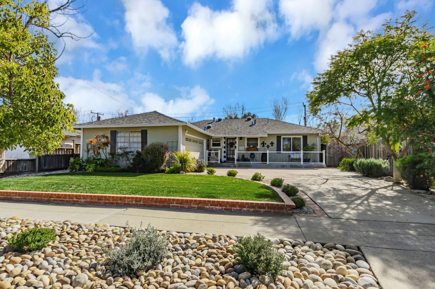 Neighborhood Neighborhood-23