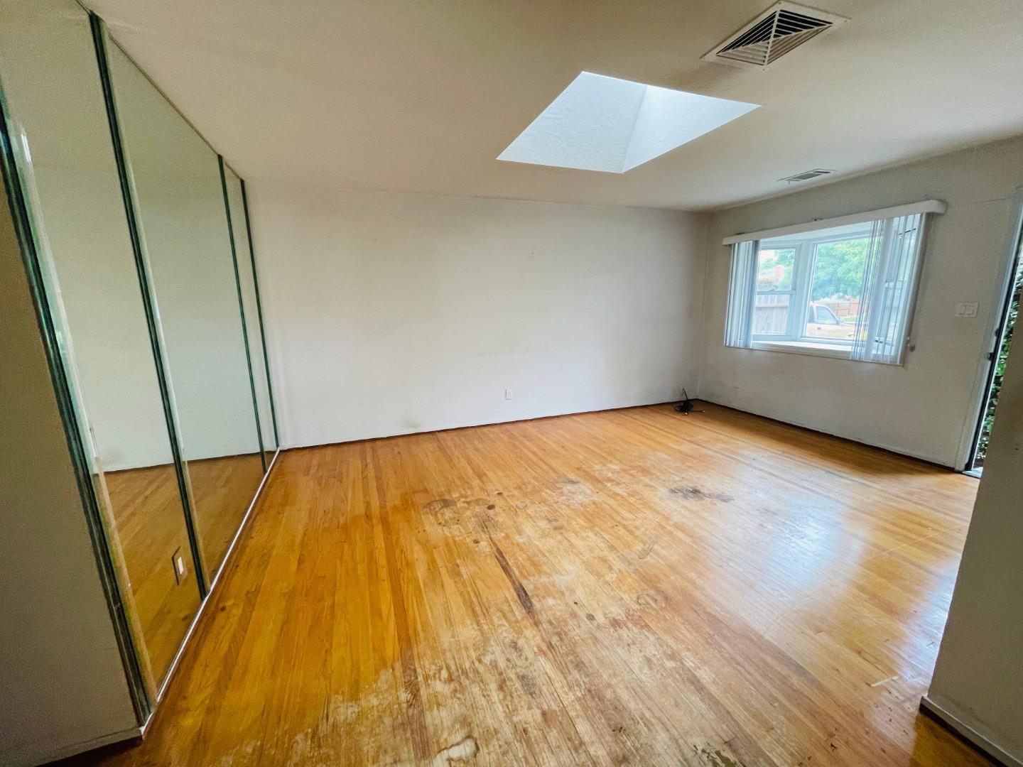 Neighborhood Neighborhood-43