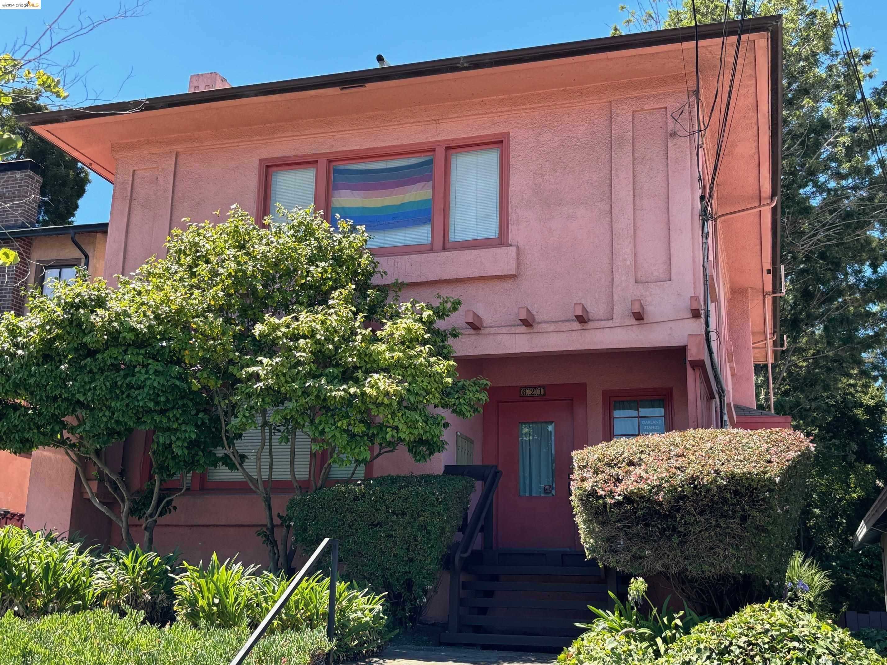 Neighborhood Neighborhood-24