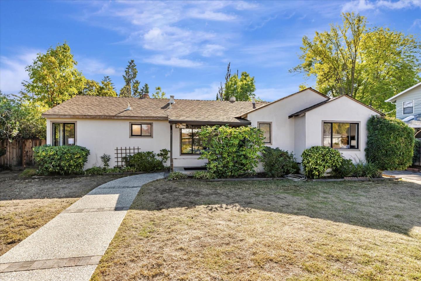 Neighborhood Neighborhood-18