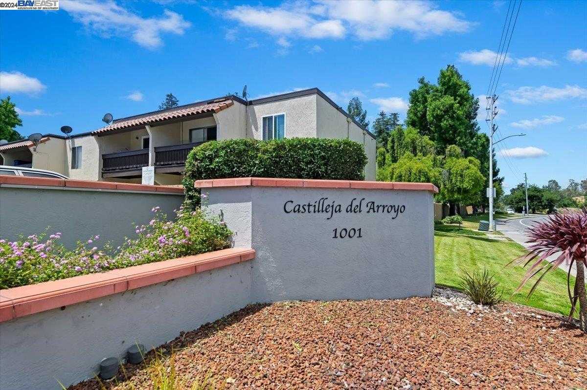 Neighborhood Neighborhood-33