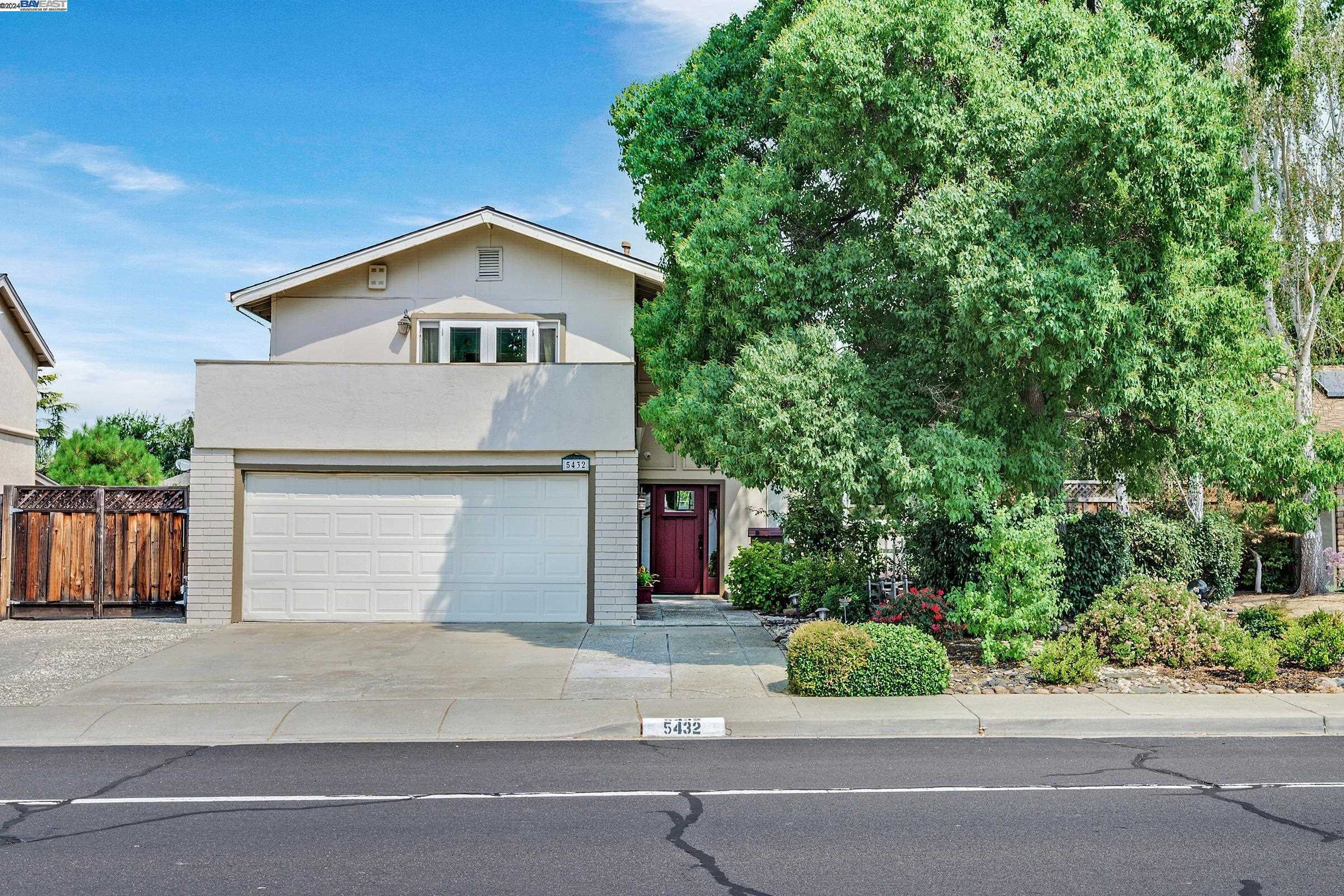 Neighborhood Neighborhood-3