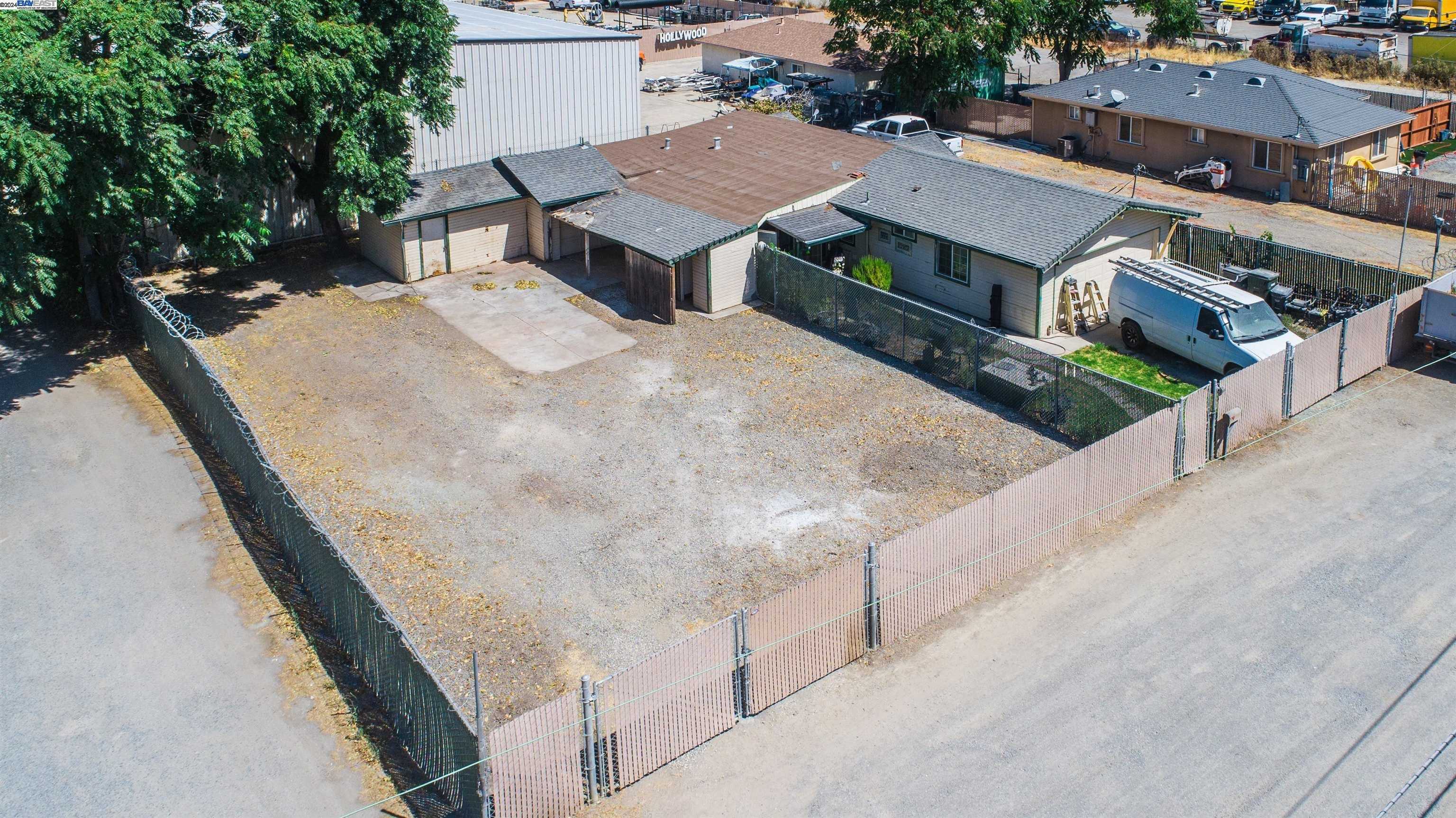 Neighborhood Neighborhood-12