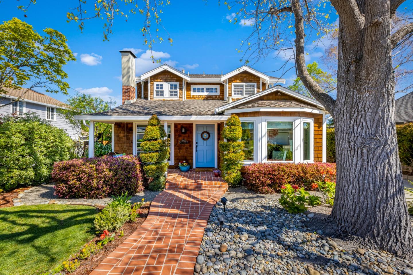 Neighborhood Neighborhood-9