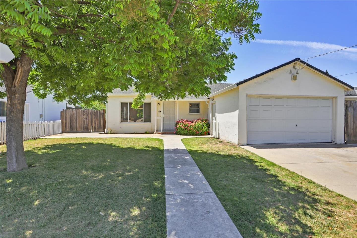 Neighborhood Neighborhood-93