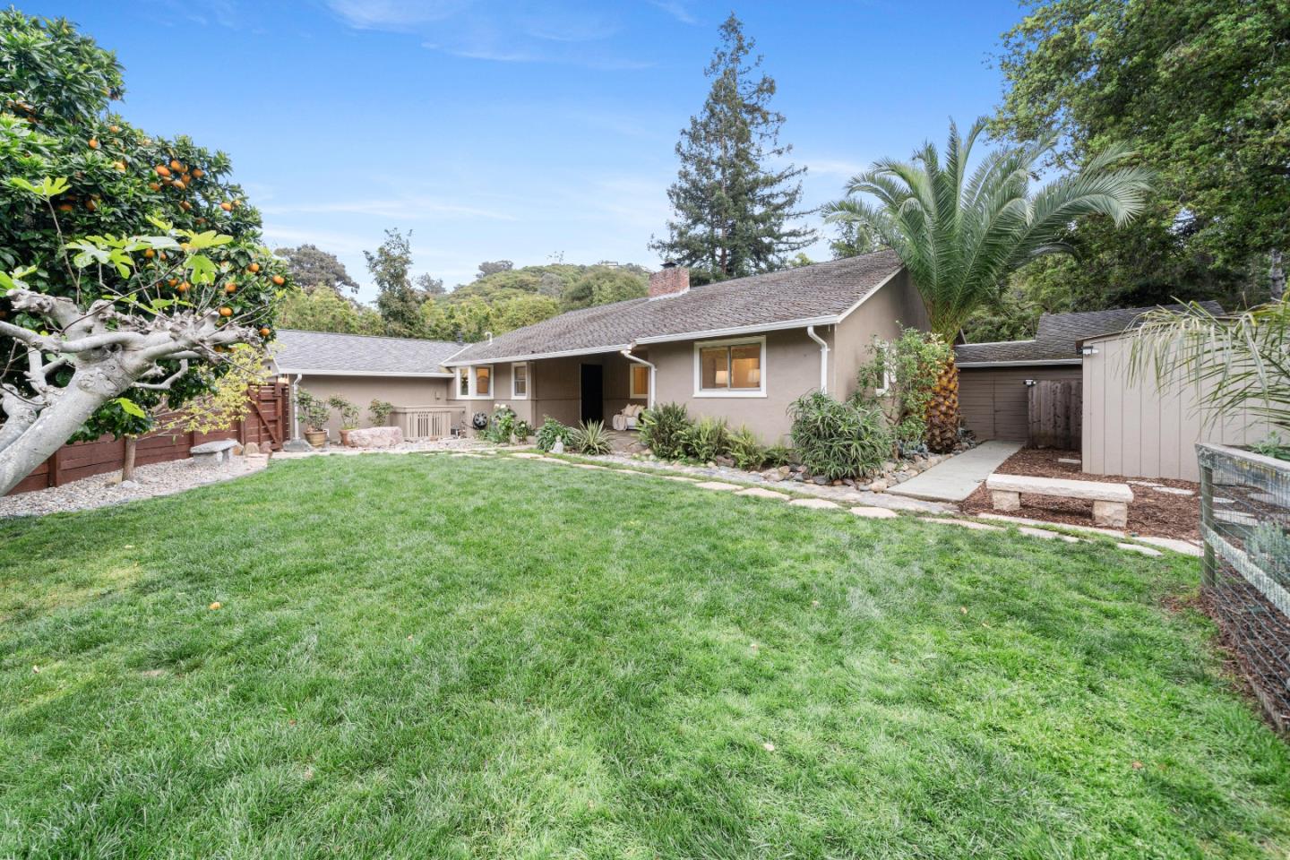 Neighborhood Neighborhood-8