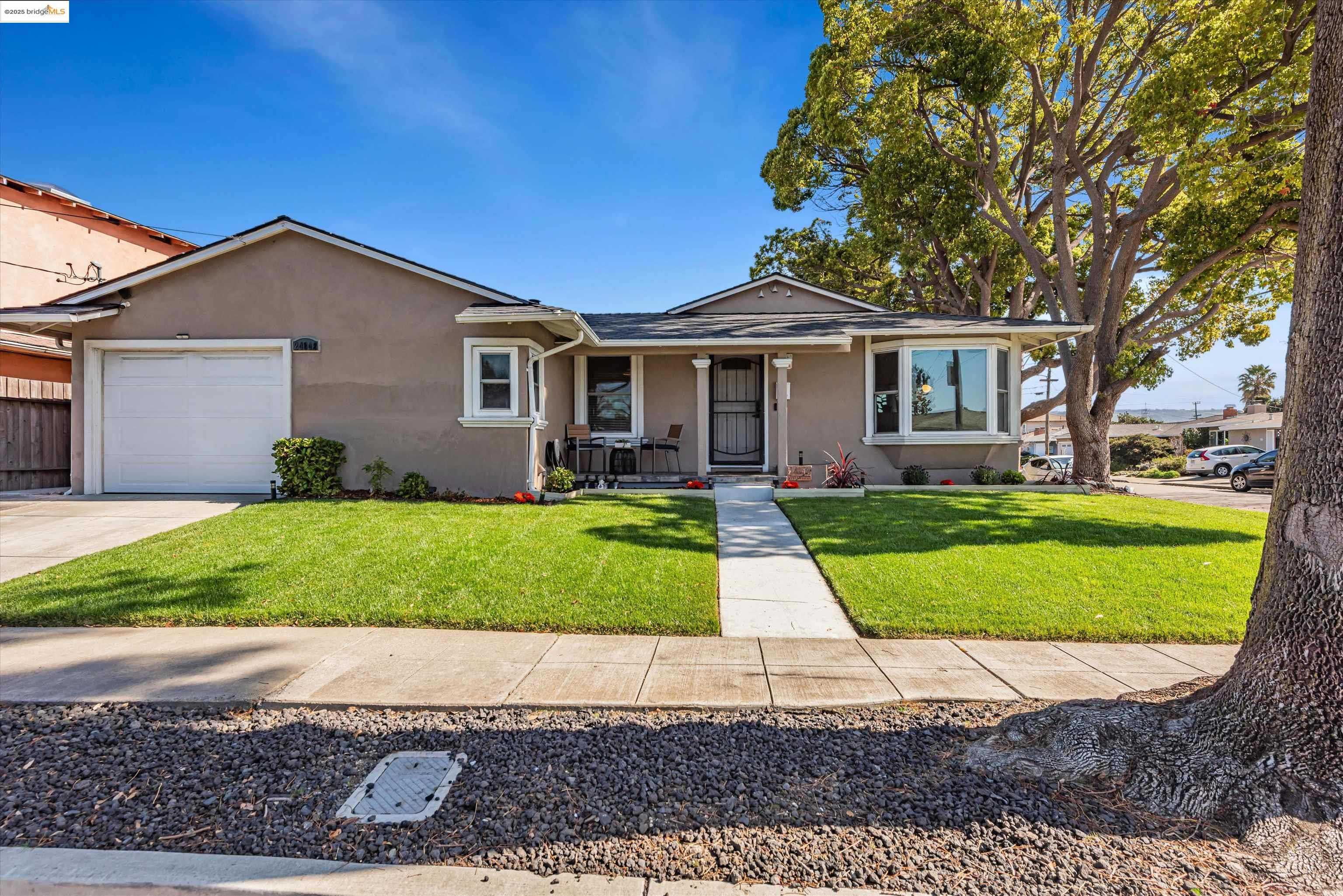 Neighborhood Neighborhood-1