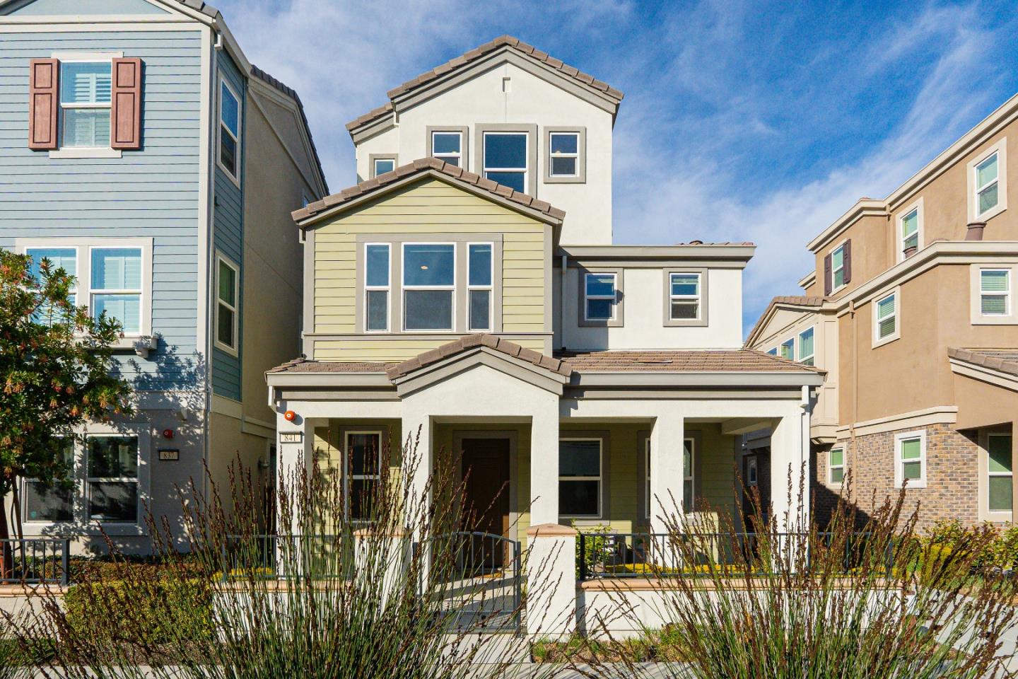 Neighborhood Neighborhood-4