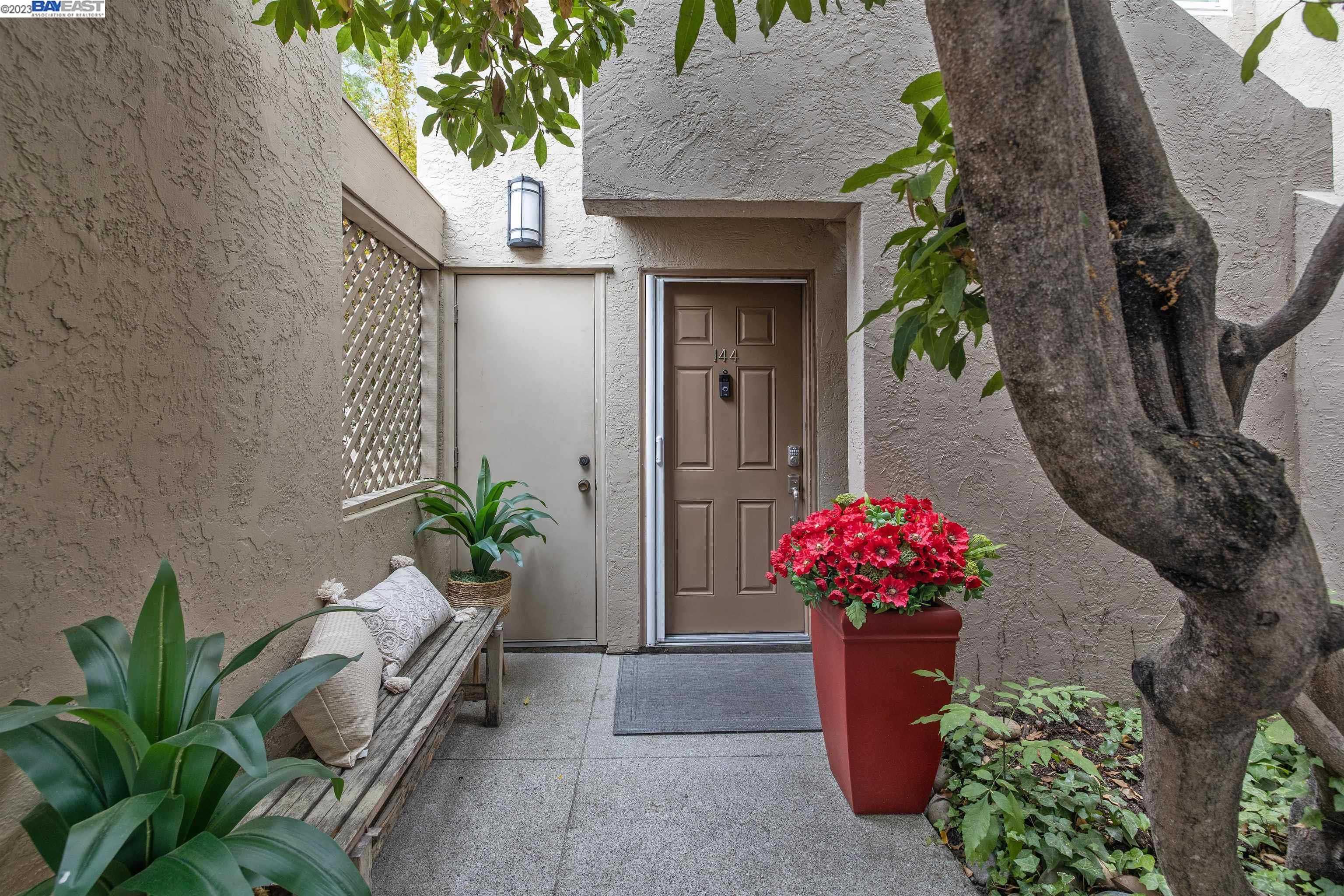 Neighborhood Neighborhood-93