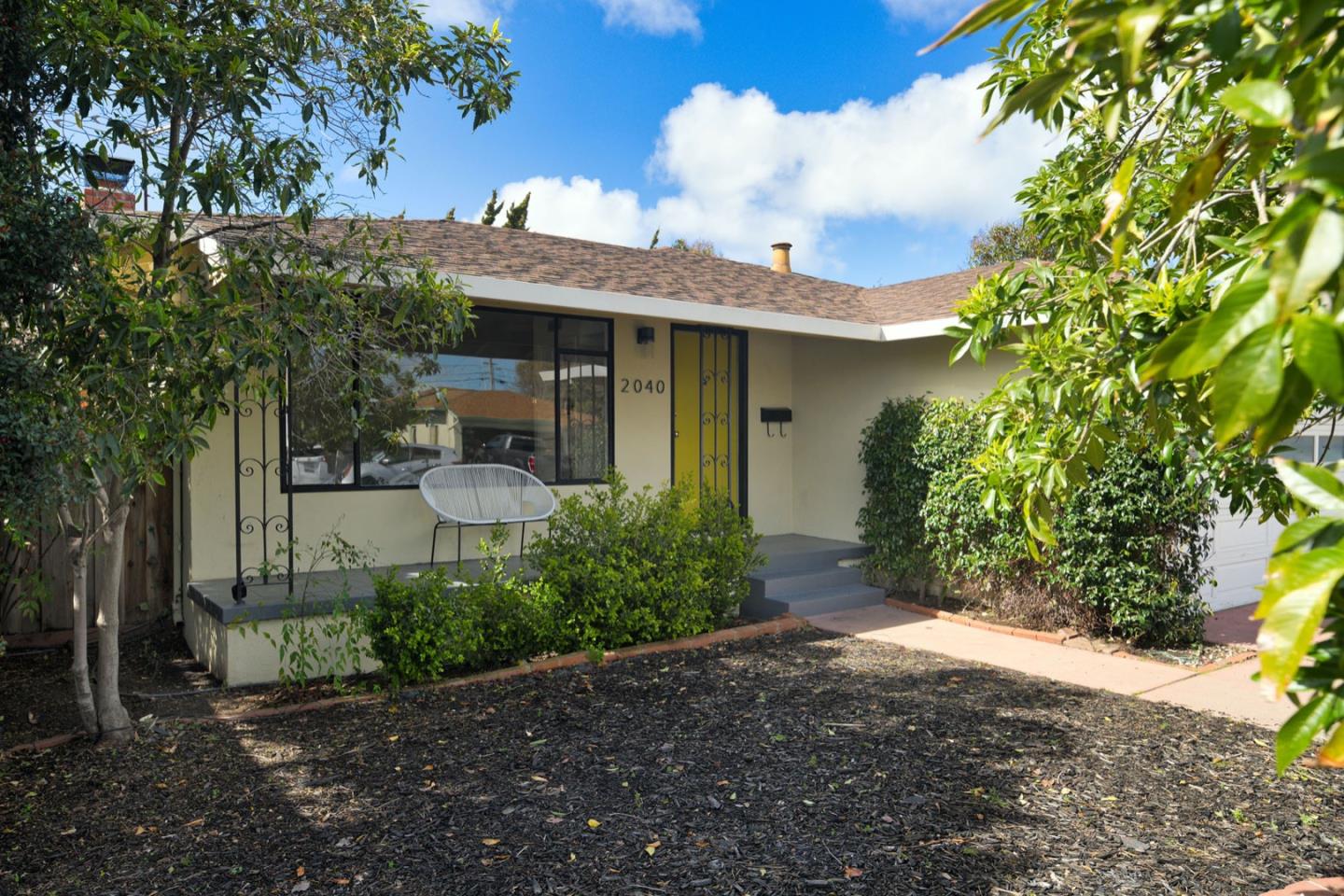 Neighborhood Neighborhood-30