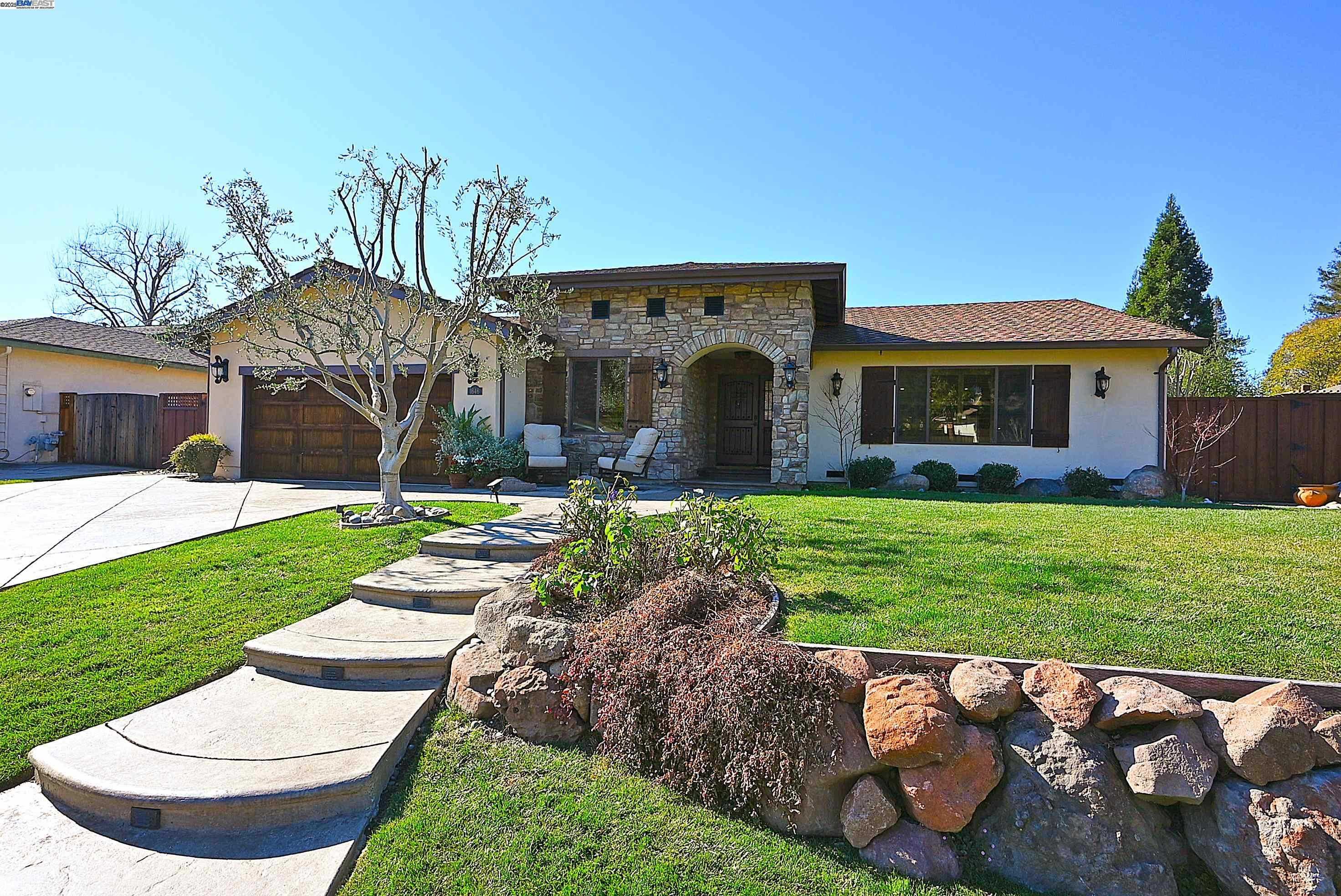 Neighborhood Neighborhood-16