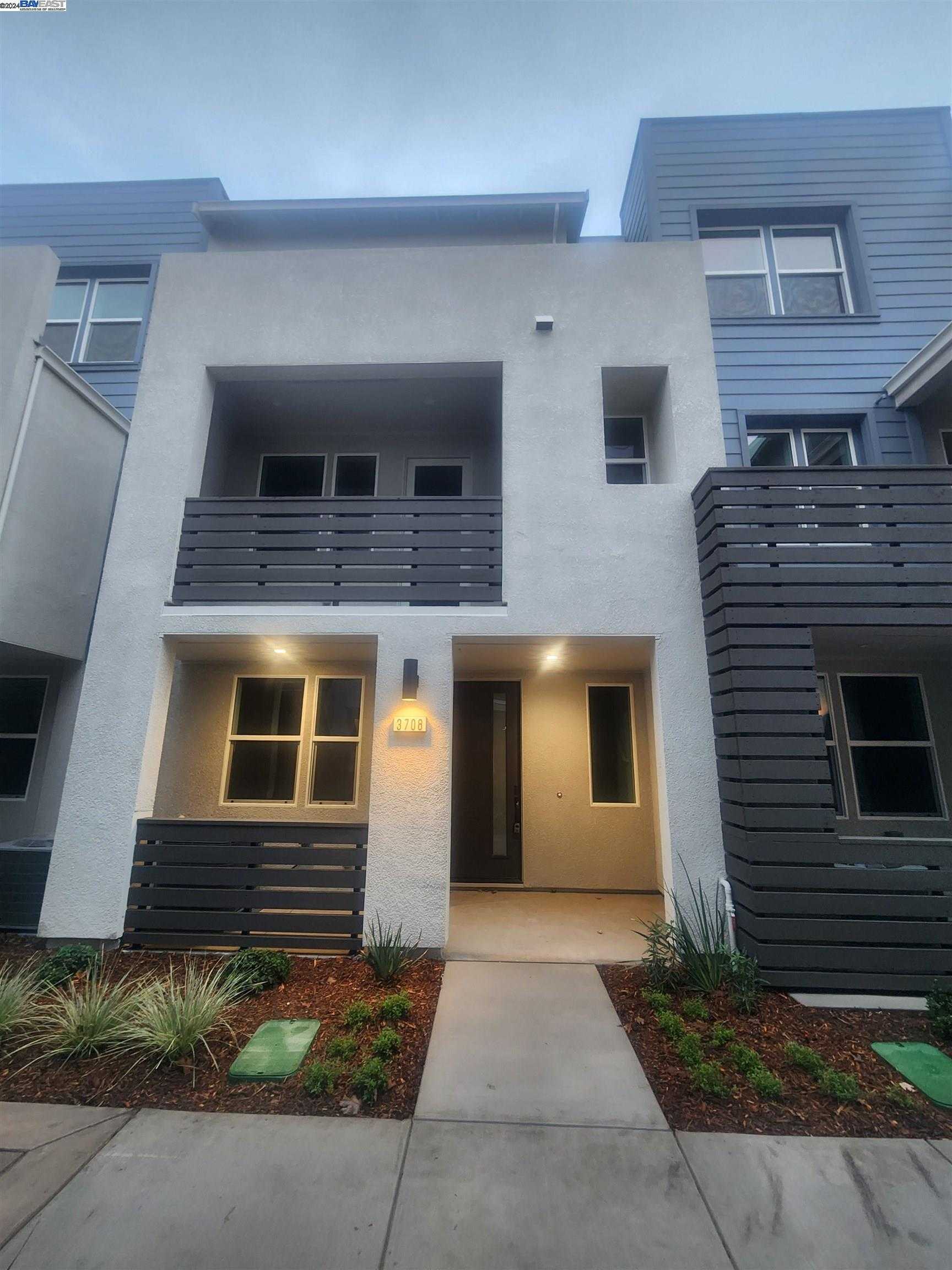 Neighborhood Neighborhood-24