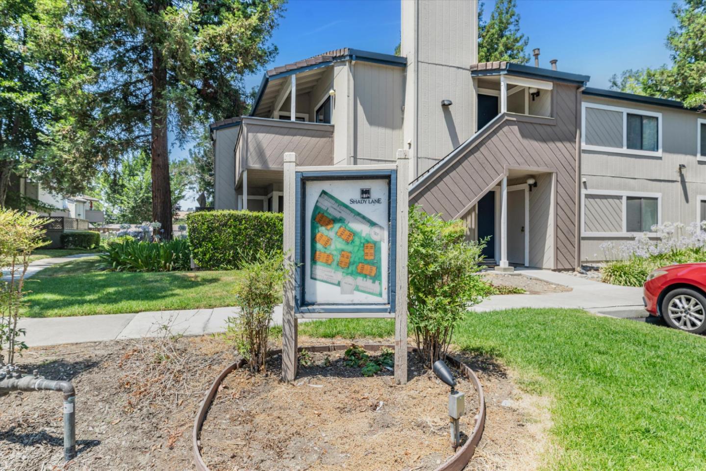 Neighborhood Neighborhood-30