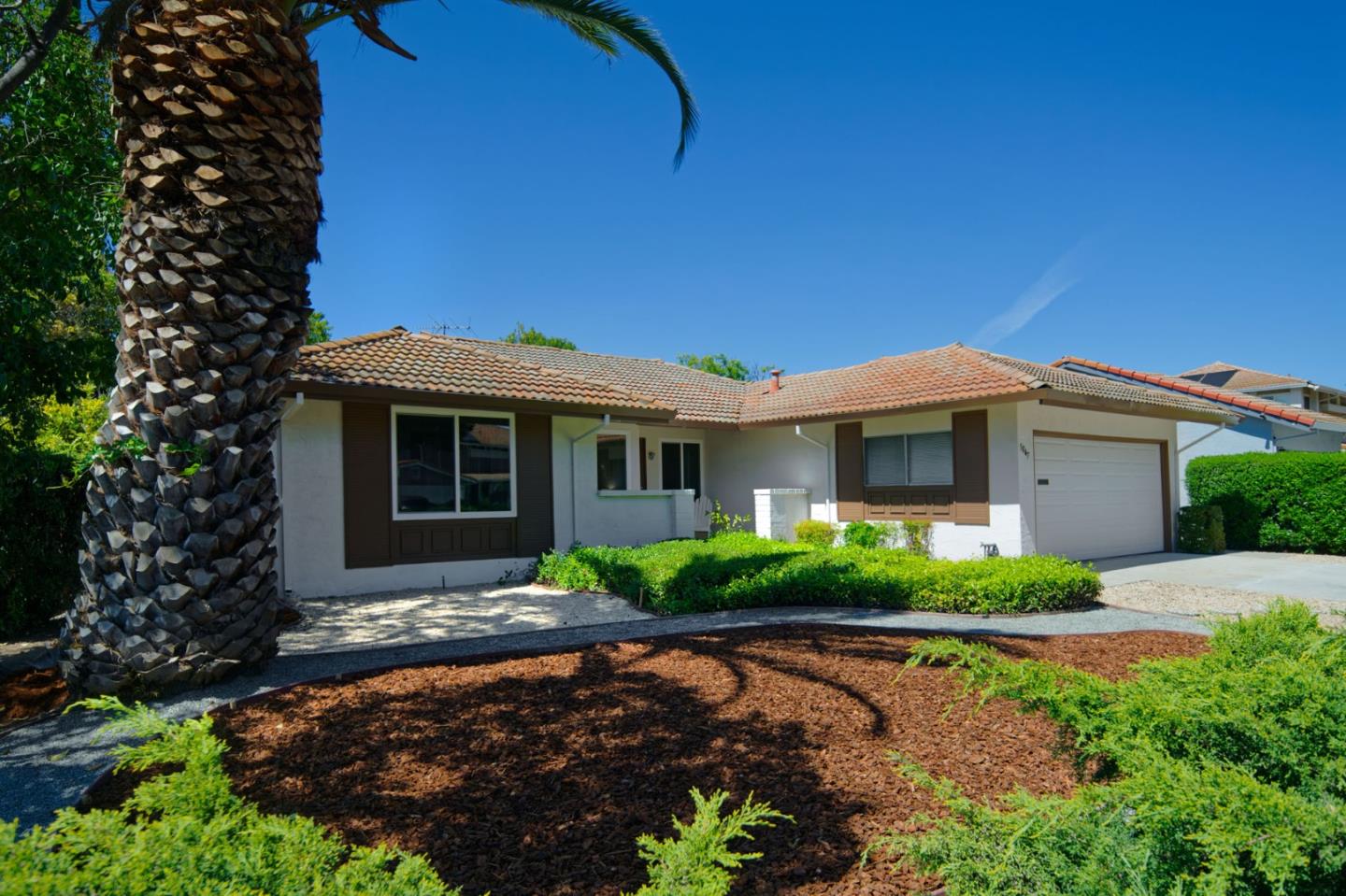 Neighborhood Neighborhood-15