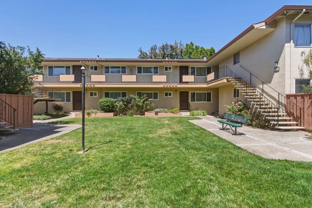 Neighborhood-10