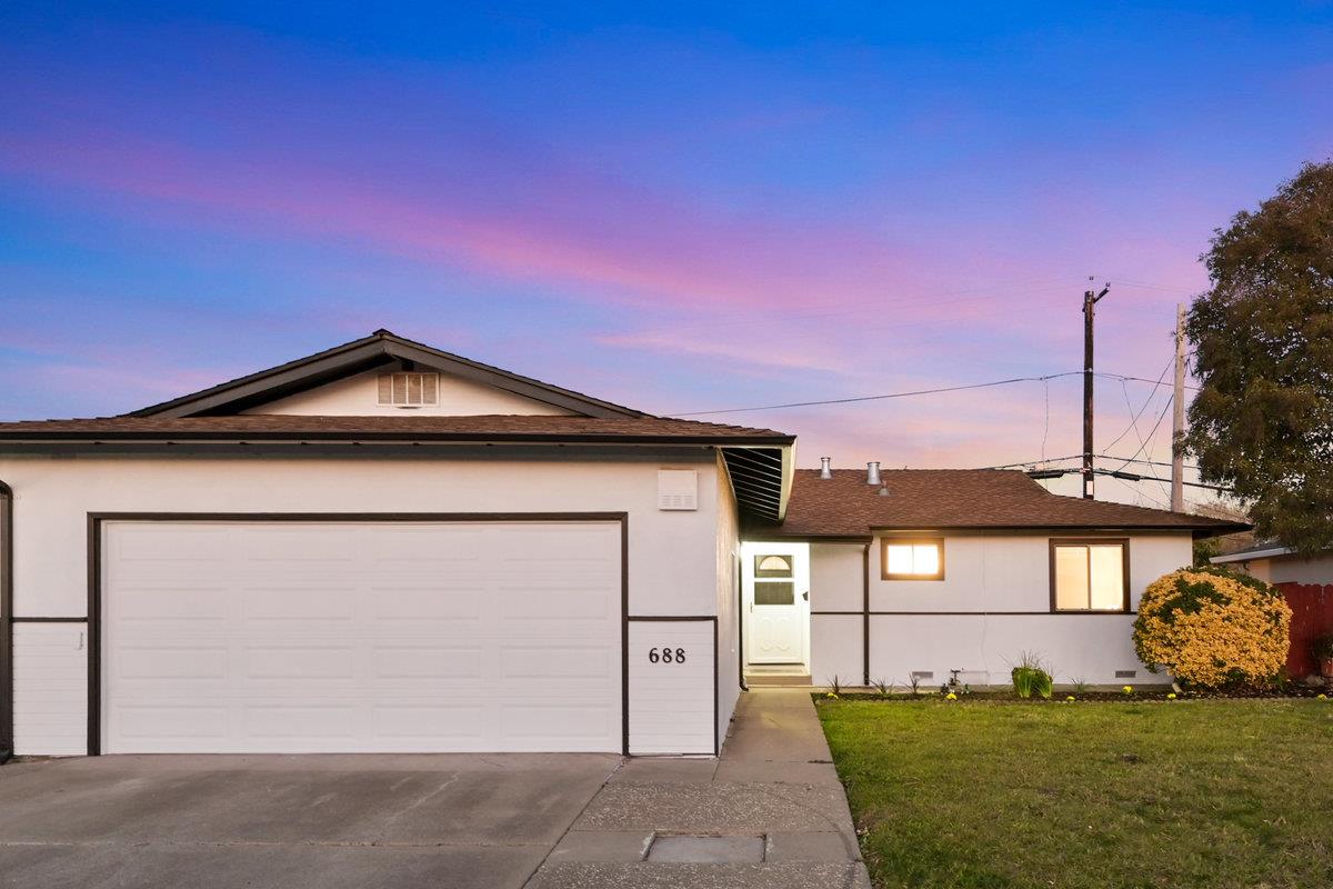 Neighborhood Neighborhood-58