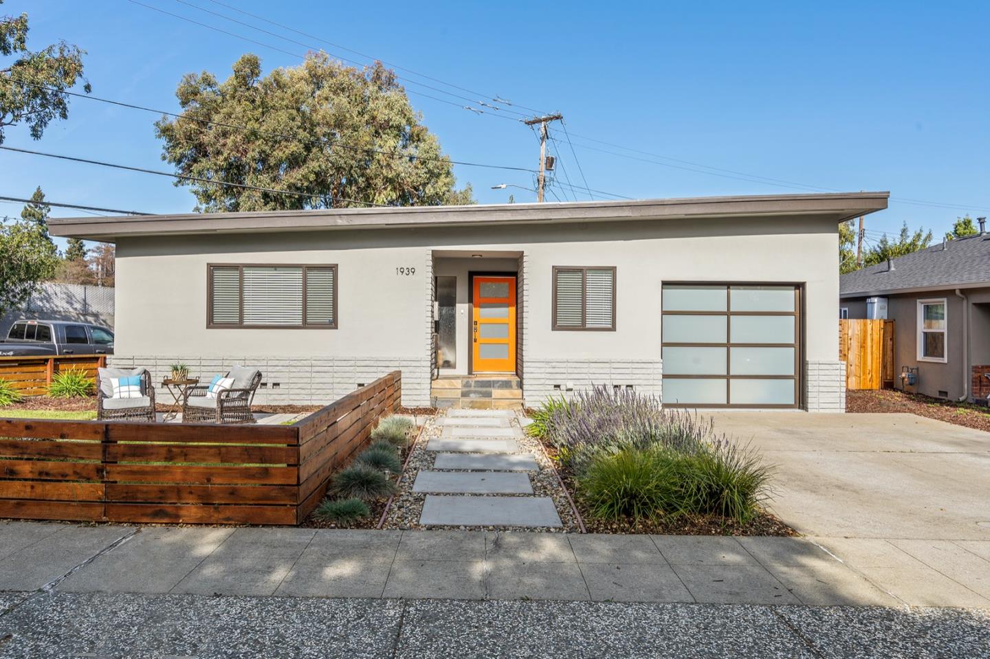 Neighborhood Neighborhood-15