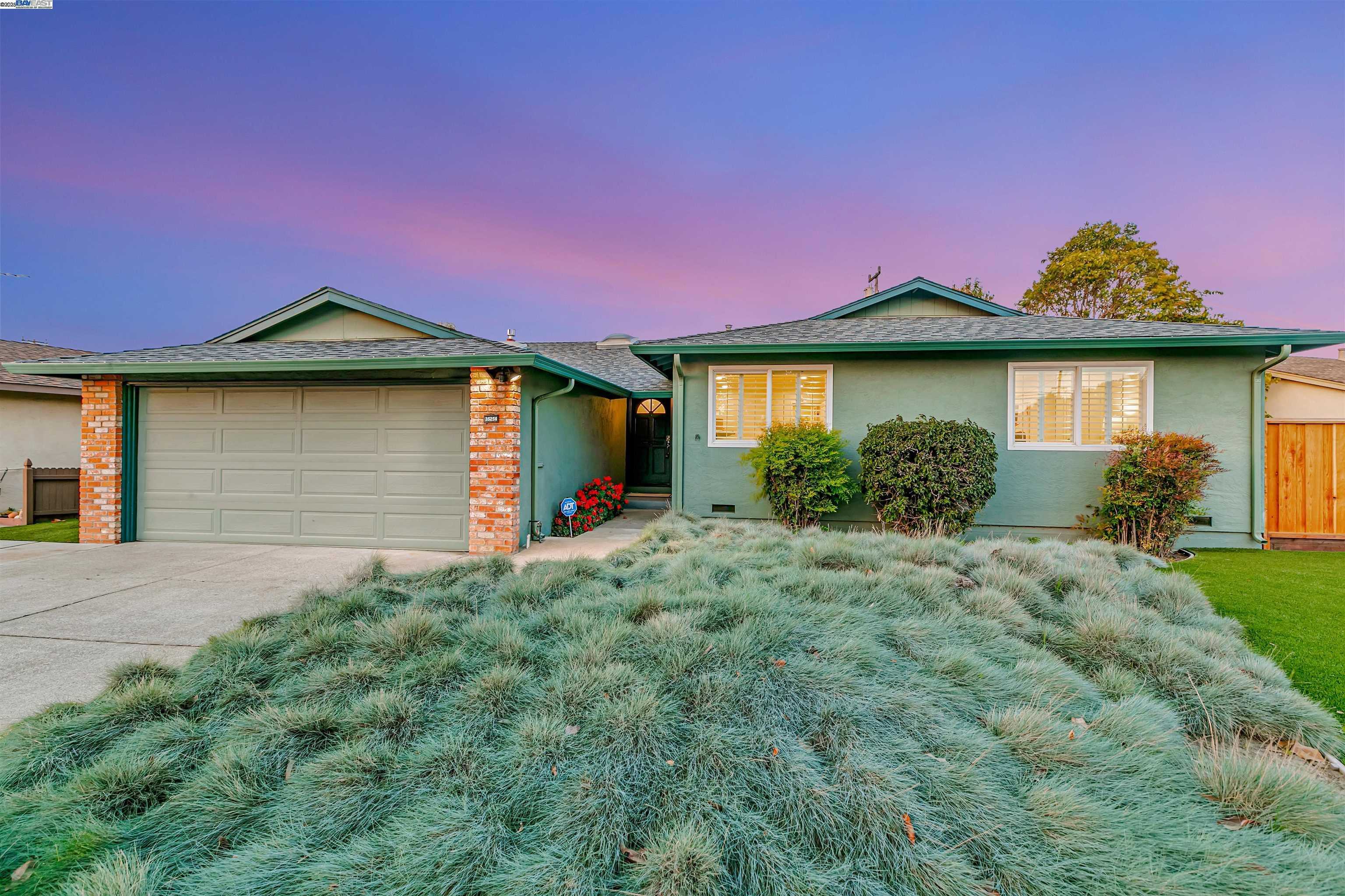 Neighborhood Neighborhood-6