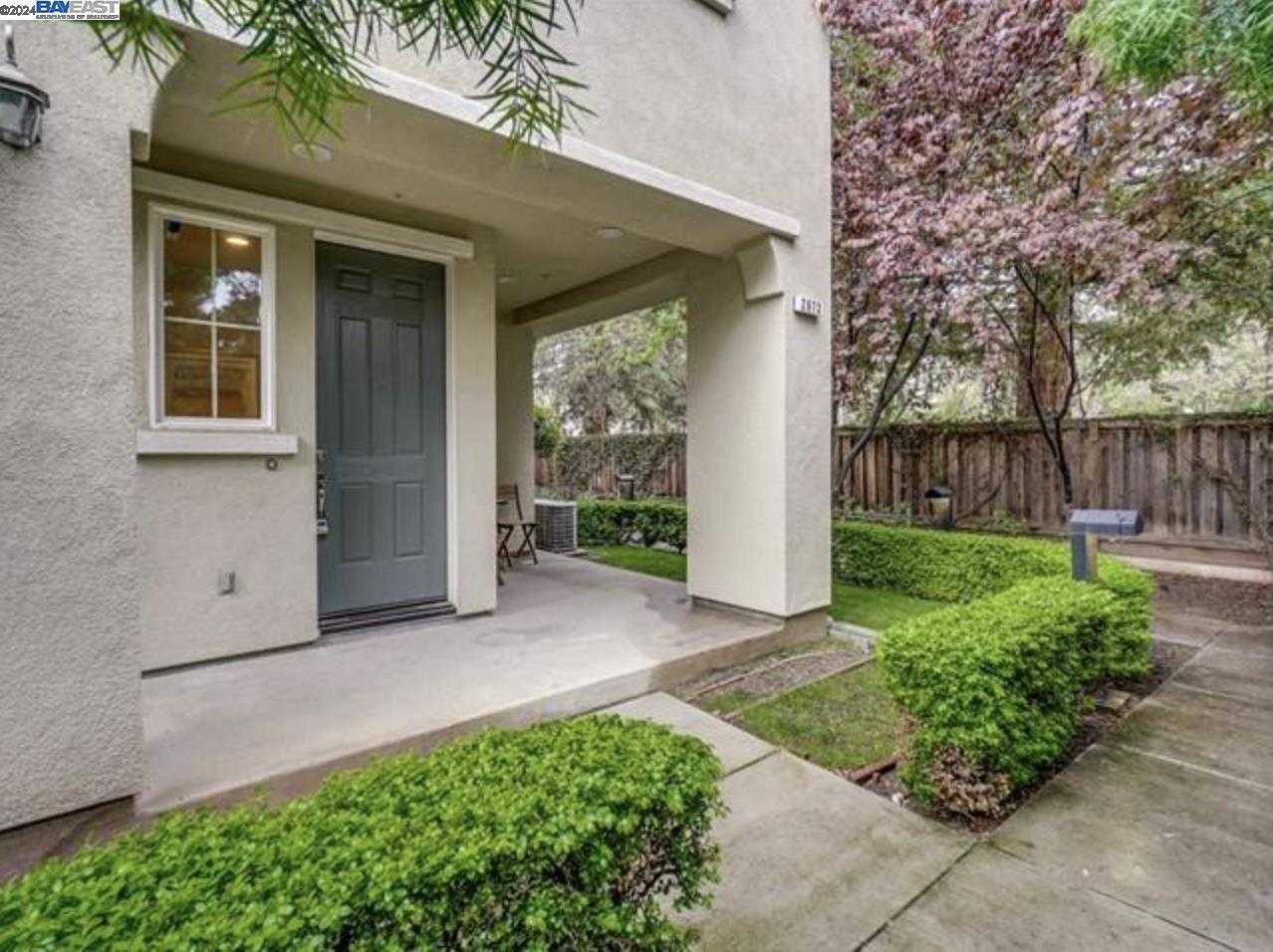 Neighborhood Neighborhood-11