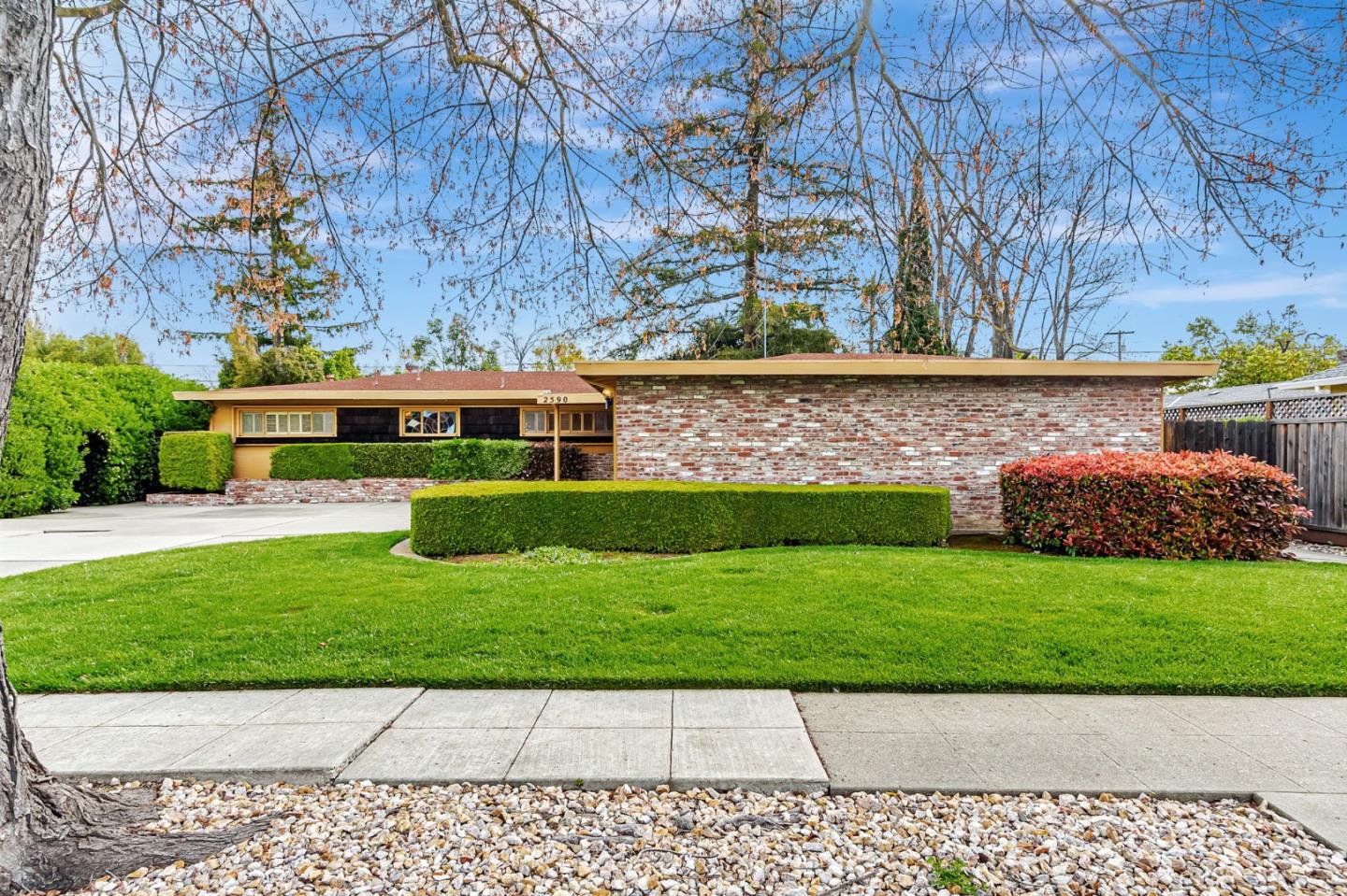 Neighborhood Neighborhood-56