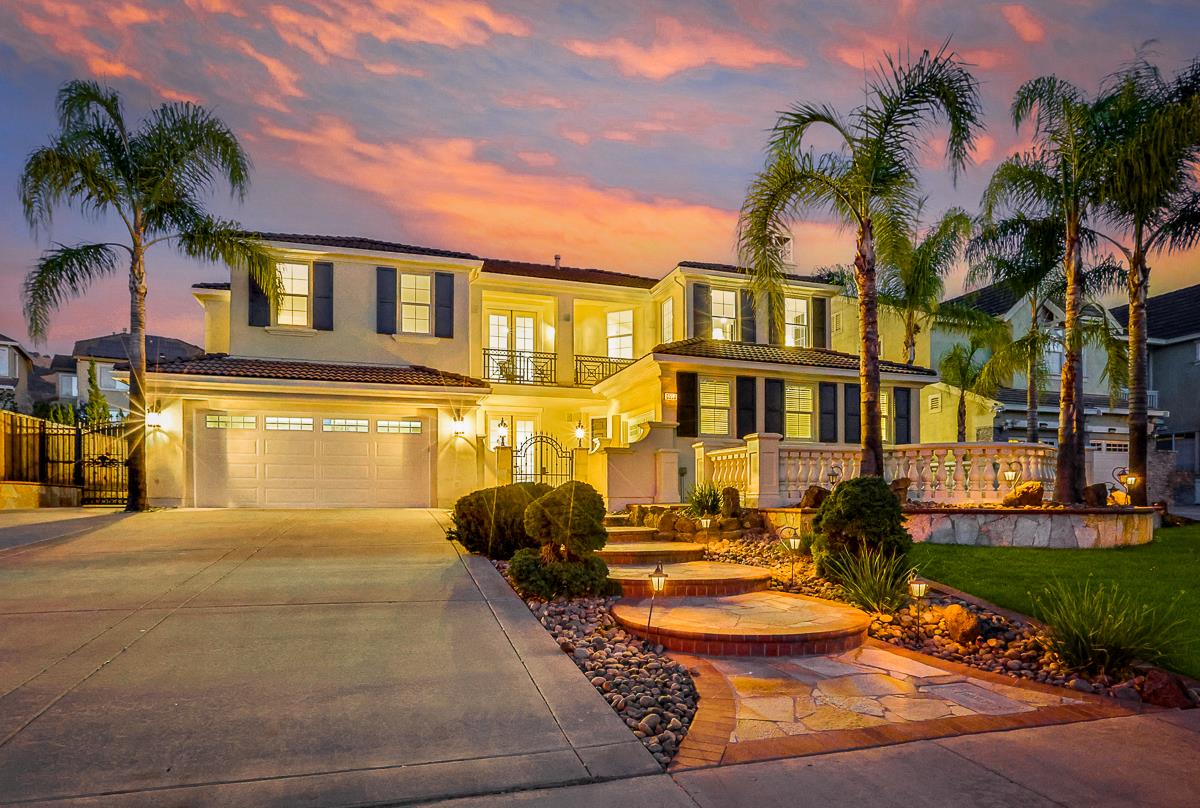 Neighborhood Neighborhood-43