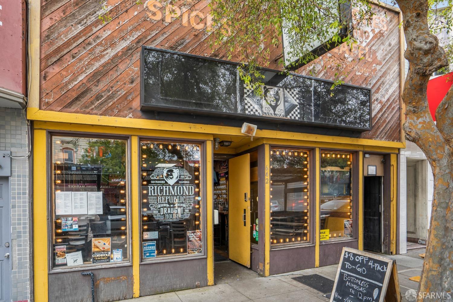 Neighborhood Neighborhood-140