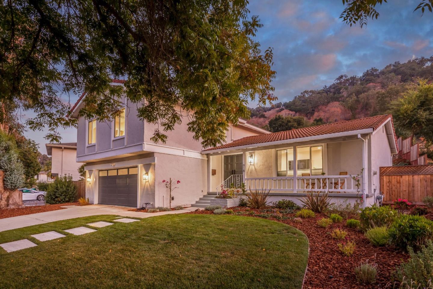 Neighborhood Neighborhood-29