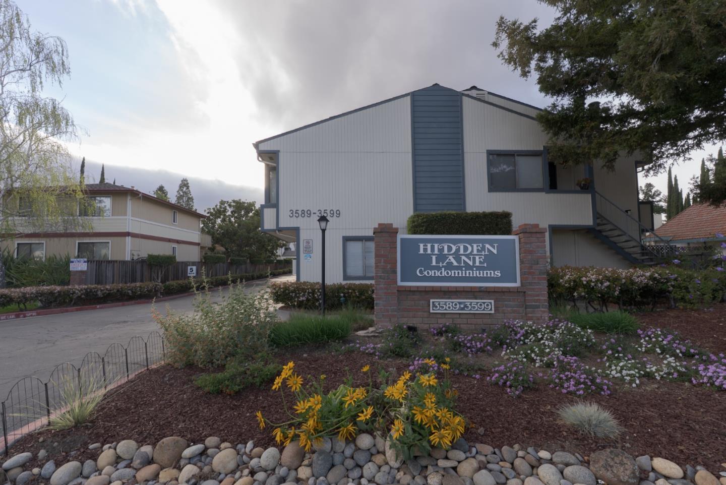 Neighborhood Neighborhood-12