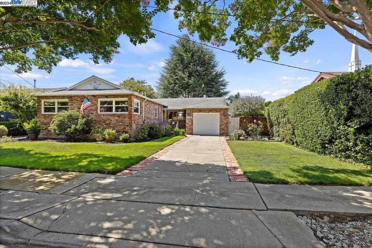 Washington-Manor-San-Leandro