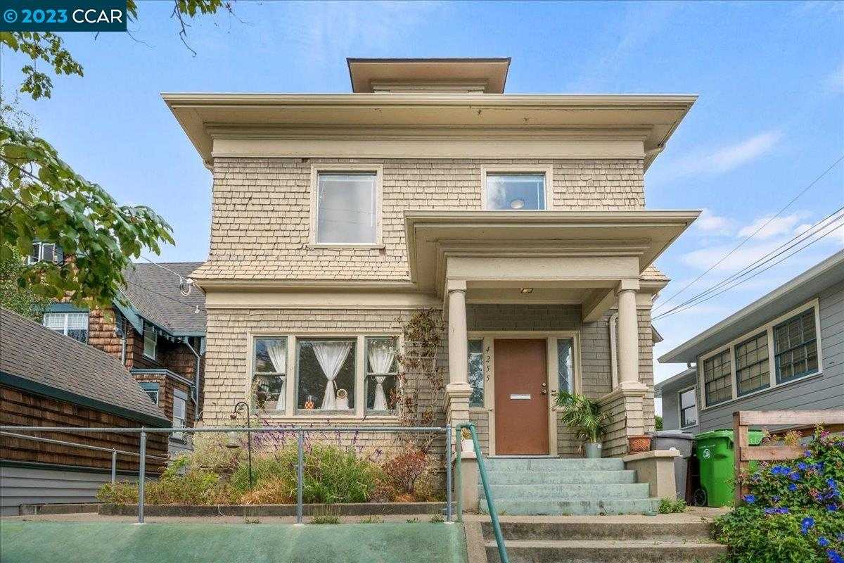 Neighborhood Neighborhood-31