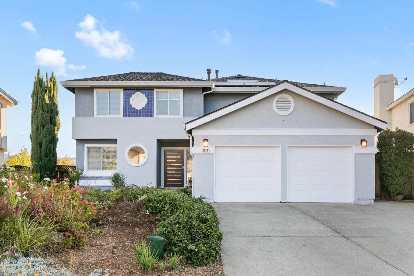 Neighborhood Neighborhood-8