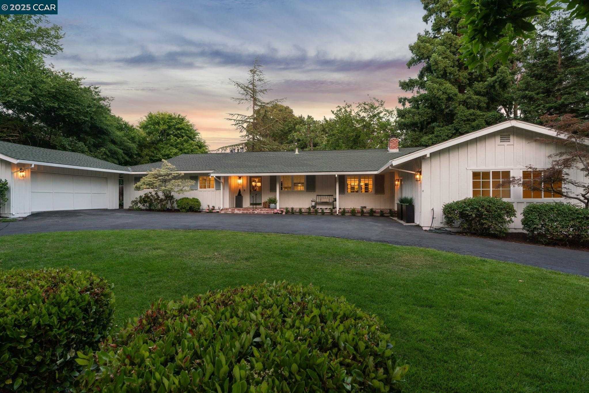 Neighborhood Neighborhood-13