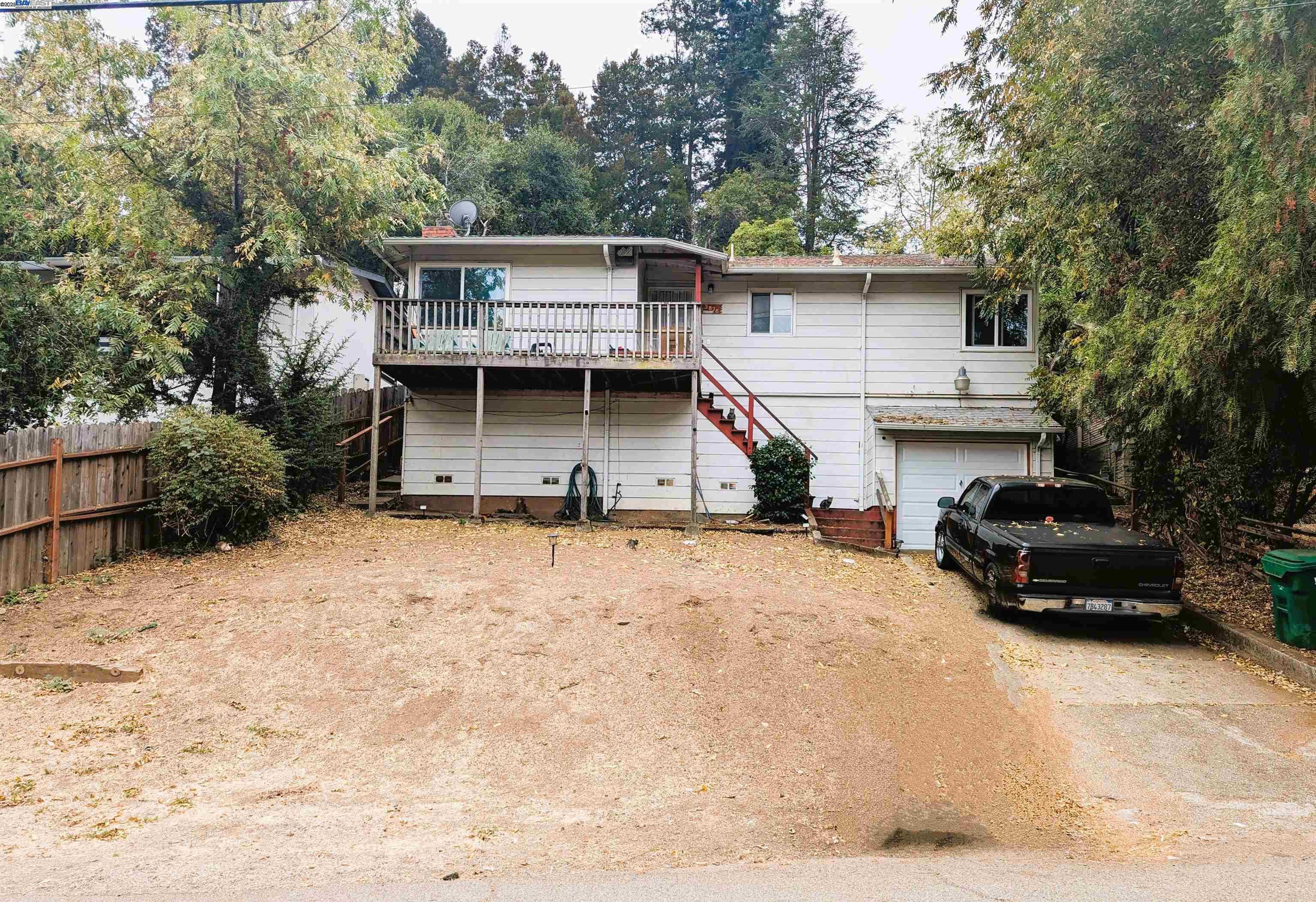 Neighborhood-18