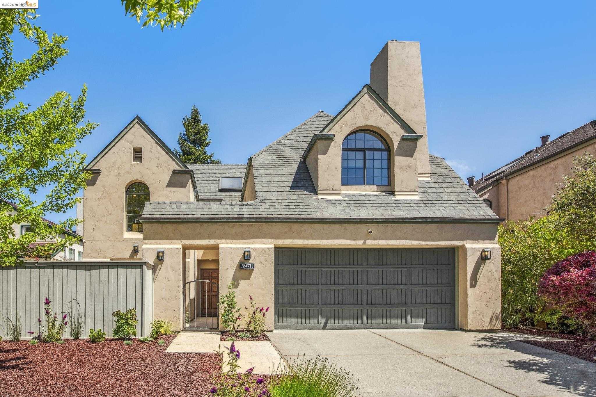 Neighborhood Neighborhood-24