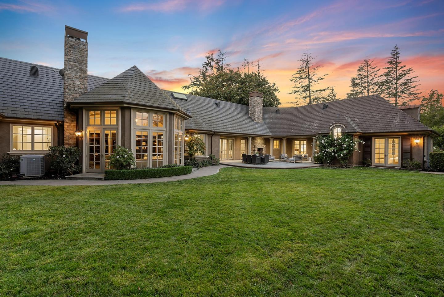 Neighborhood Neighborhood-5