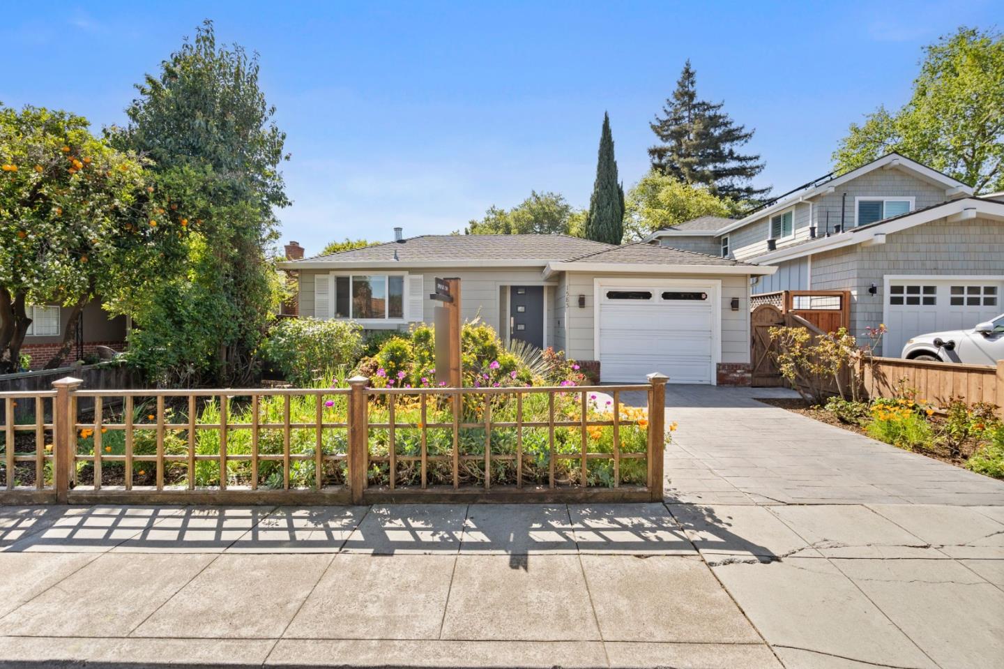 Neighborhood Neighborhood-35