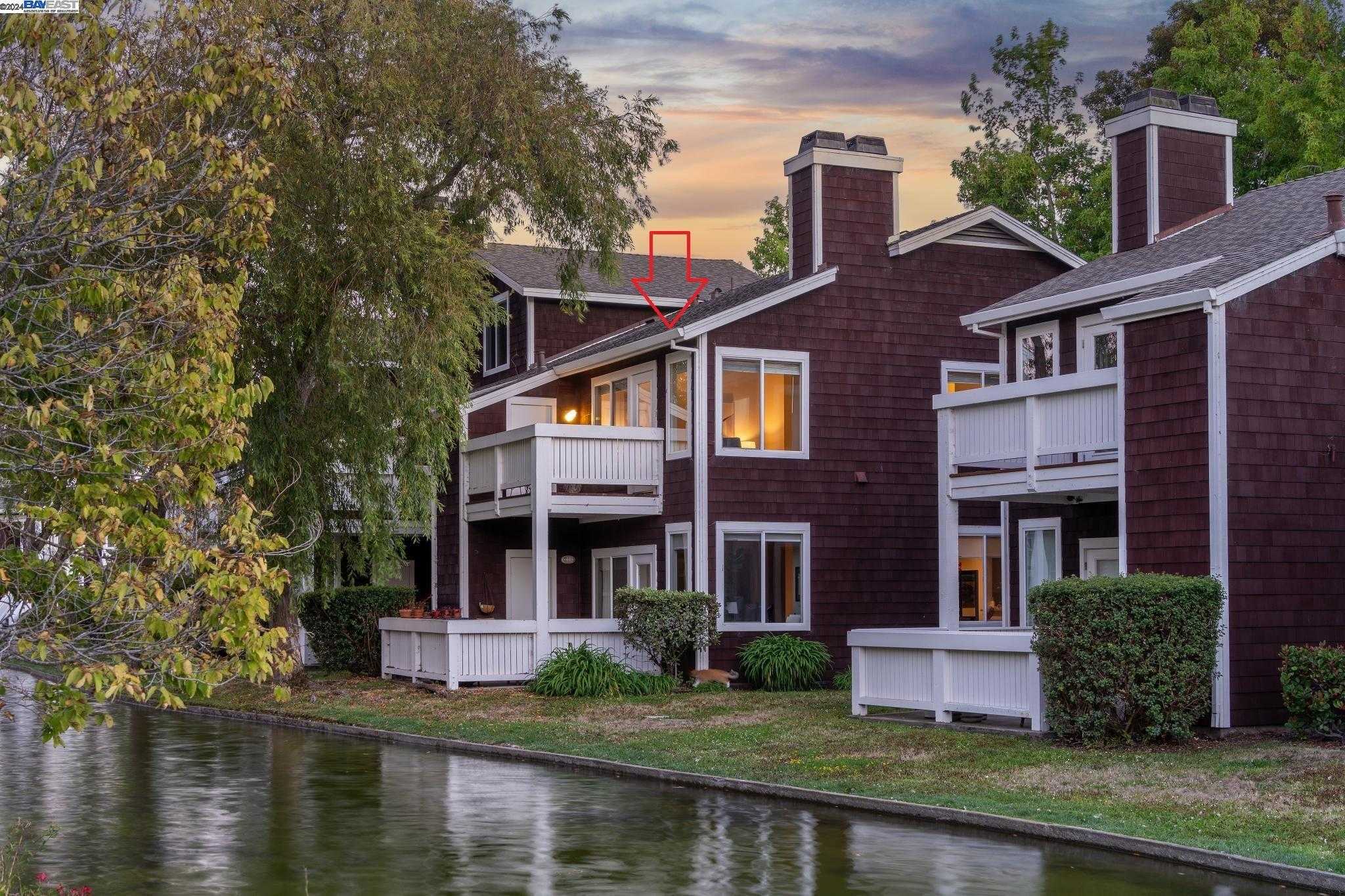 Neighborhood Neighborhood-27